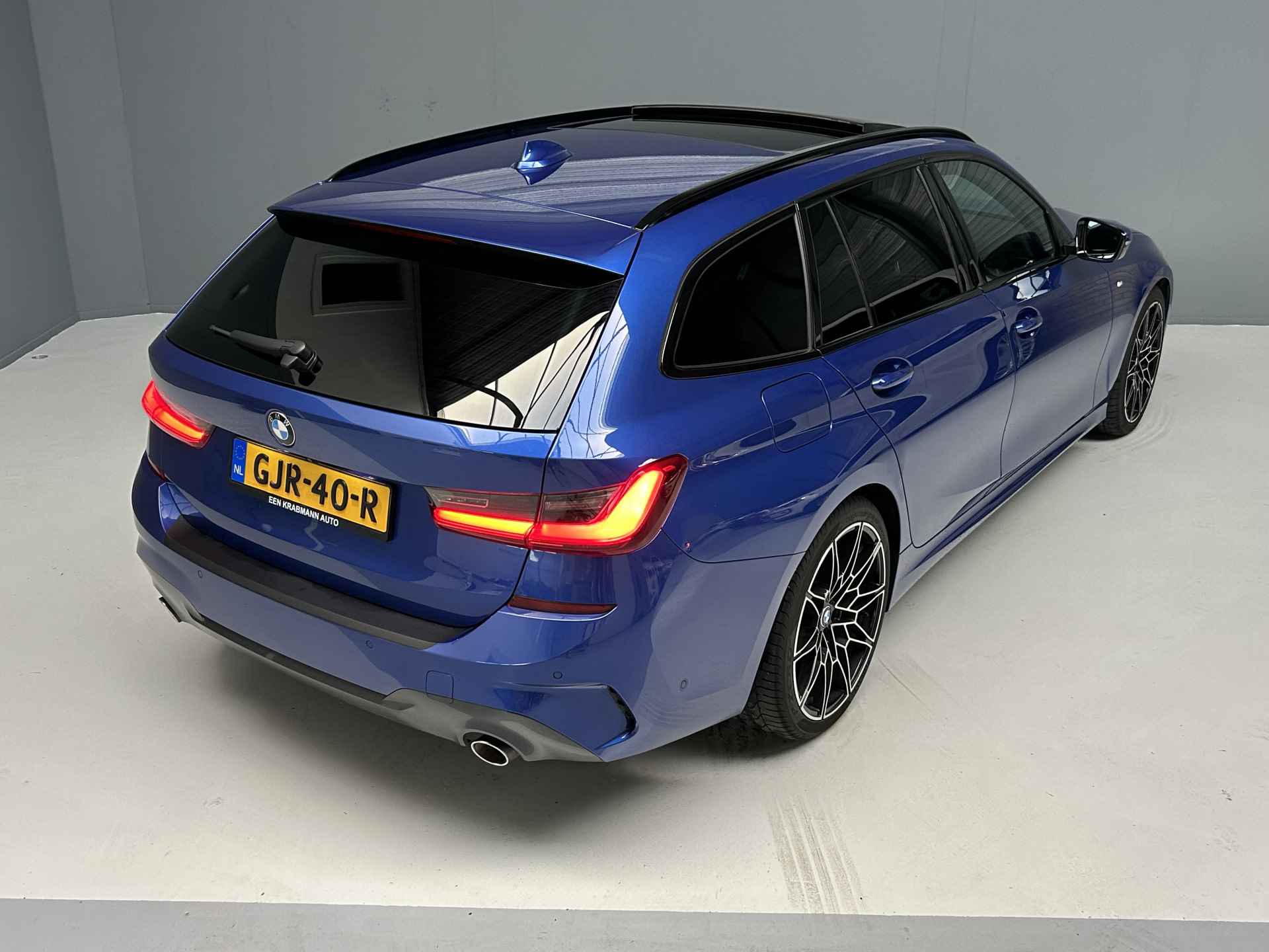 BMW 3 Serie Touring 318d M-Sport Portimao Blue|HUD|Pano|Leder|LED - 12/38