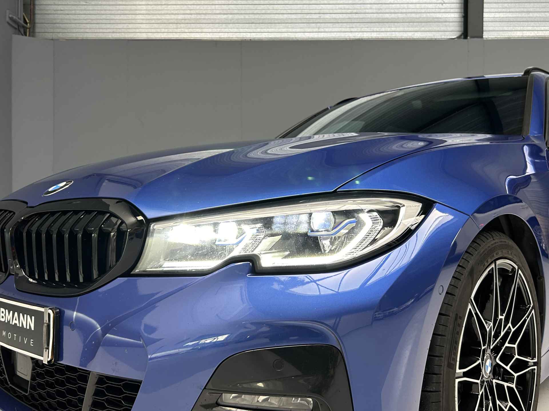 BMW 3 Serie Touring 318d M-Sport Portimao Blue|HUD|Pano|Leder|LED - 33/38