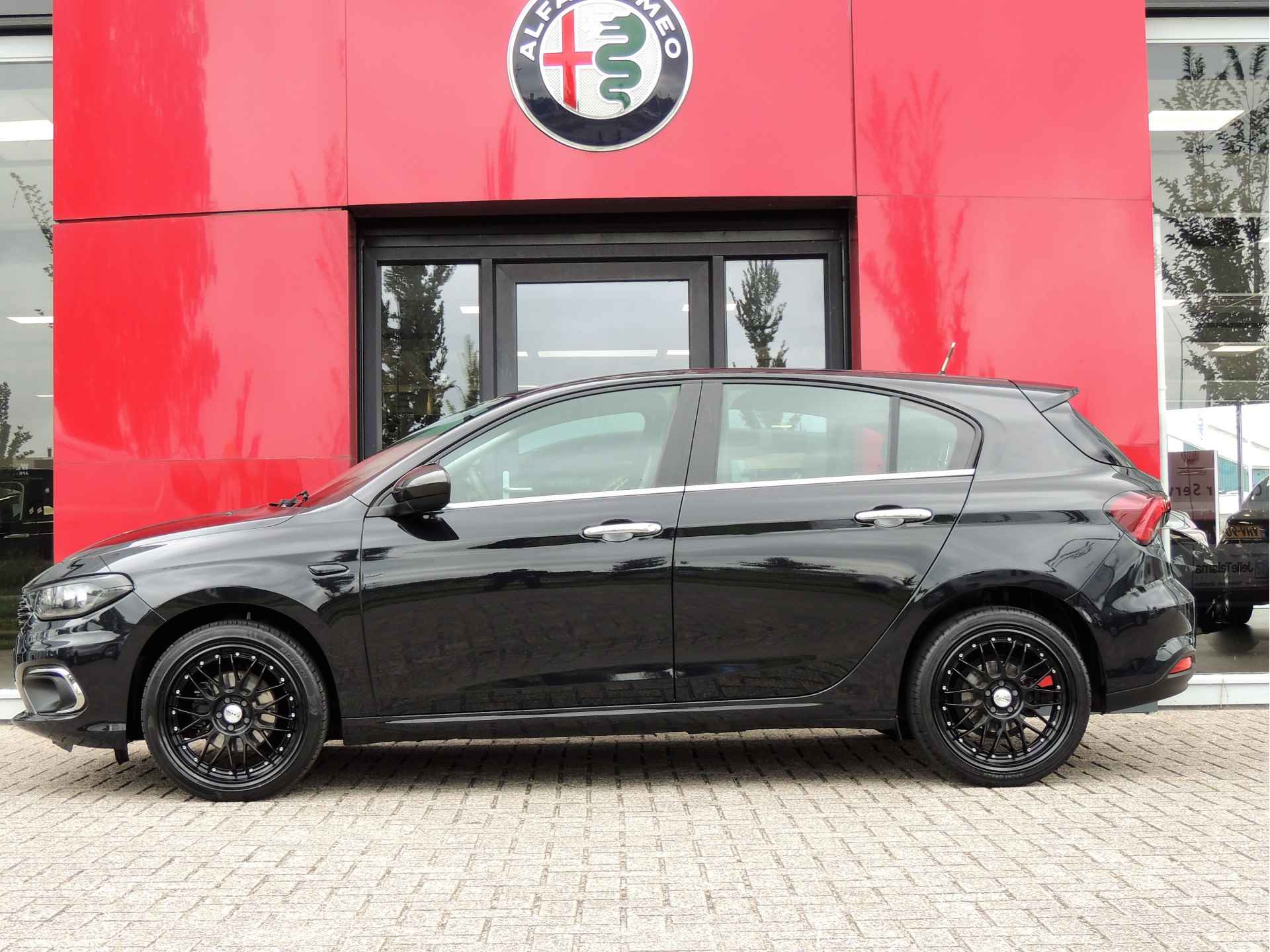 Fiat Tipo 1.4 T-Jet 16v 120 Mirror | 18" velgen | Parkeersensoren | Navigatie - 10/28