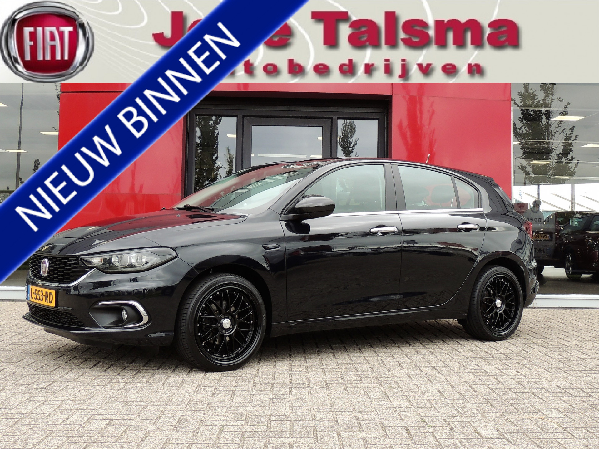 Fiat Tipo 1.4 T-Jet 16v 120 Mirror | 18" velgen | Parkeersensoren | Navigatie