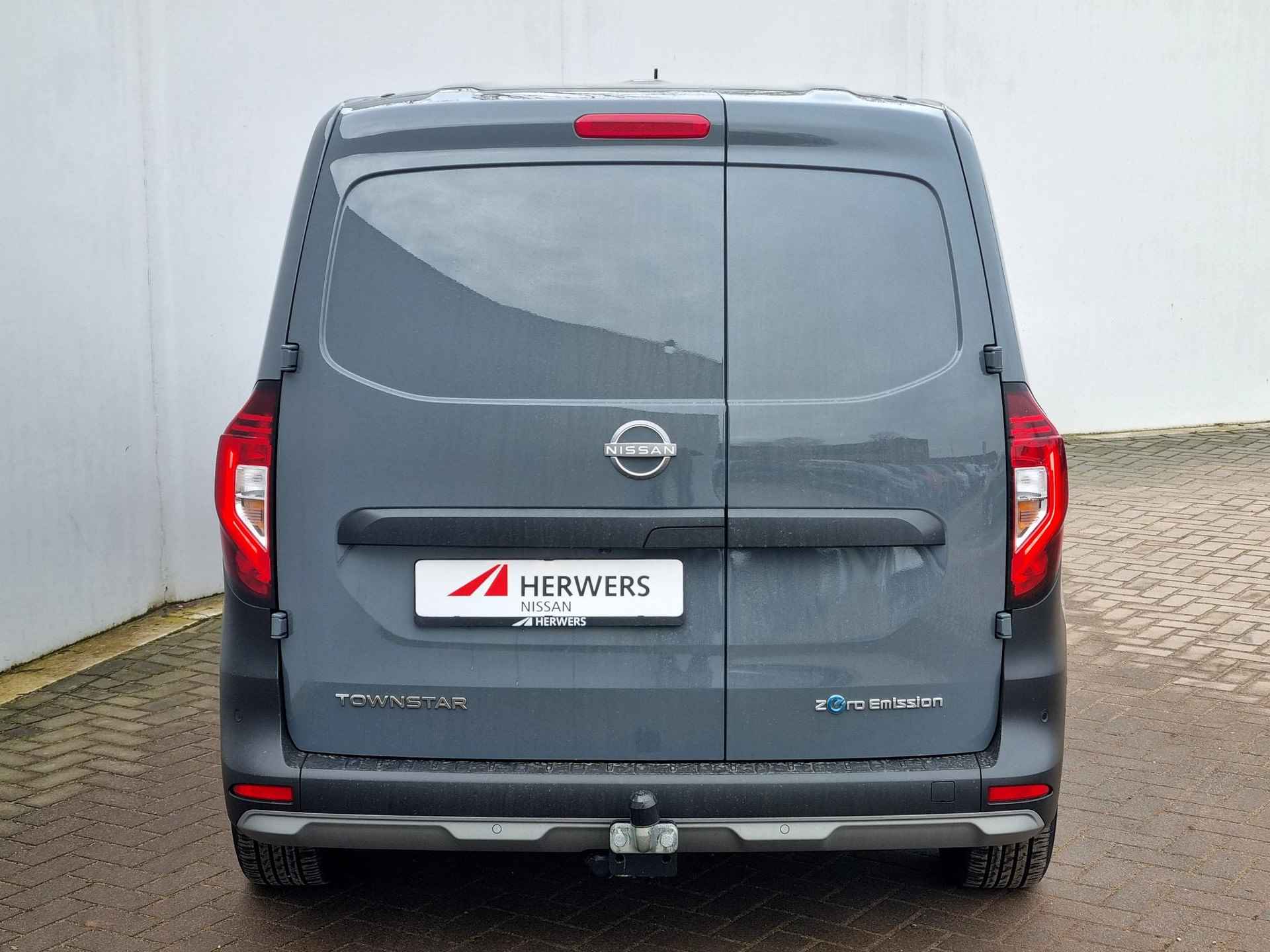 Nissan Townstar N-Connecta L1 45 kWh Automaat / 3 Fasen / CCS Snelladen / Schuifdeuren Links & Rechts / Trekhaak / 1500KG Trekgewicht - 25/49