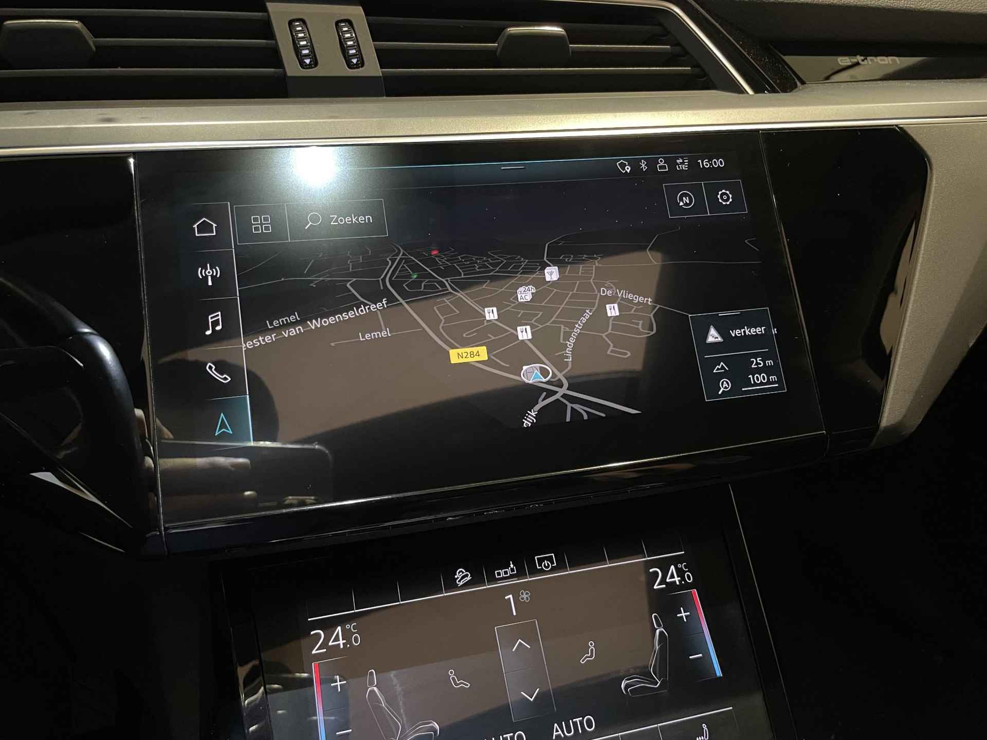 Audi e-tron e-tron 50 quattro Launch edition plus 71 kWh 313PK | Panoramadak | Navigatie | Afneembare Trekhaak | Lederen Bekleding | Cruise Control | Stoelverwarming | Digital Cockpit | Parkeersensoren | - 21/36