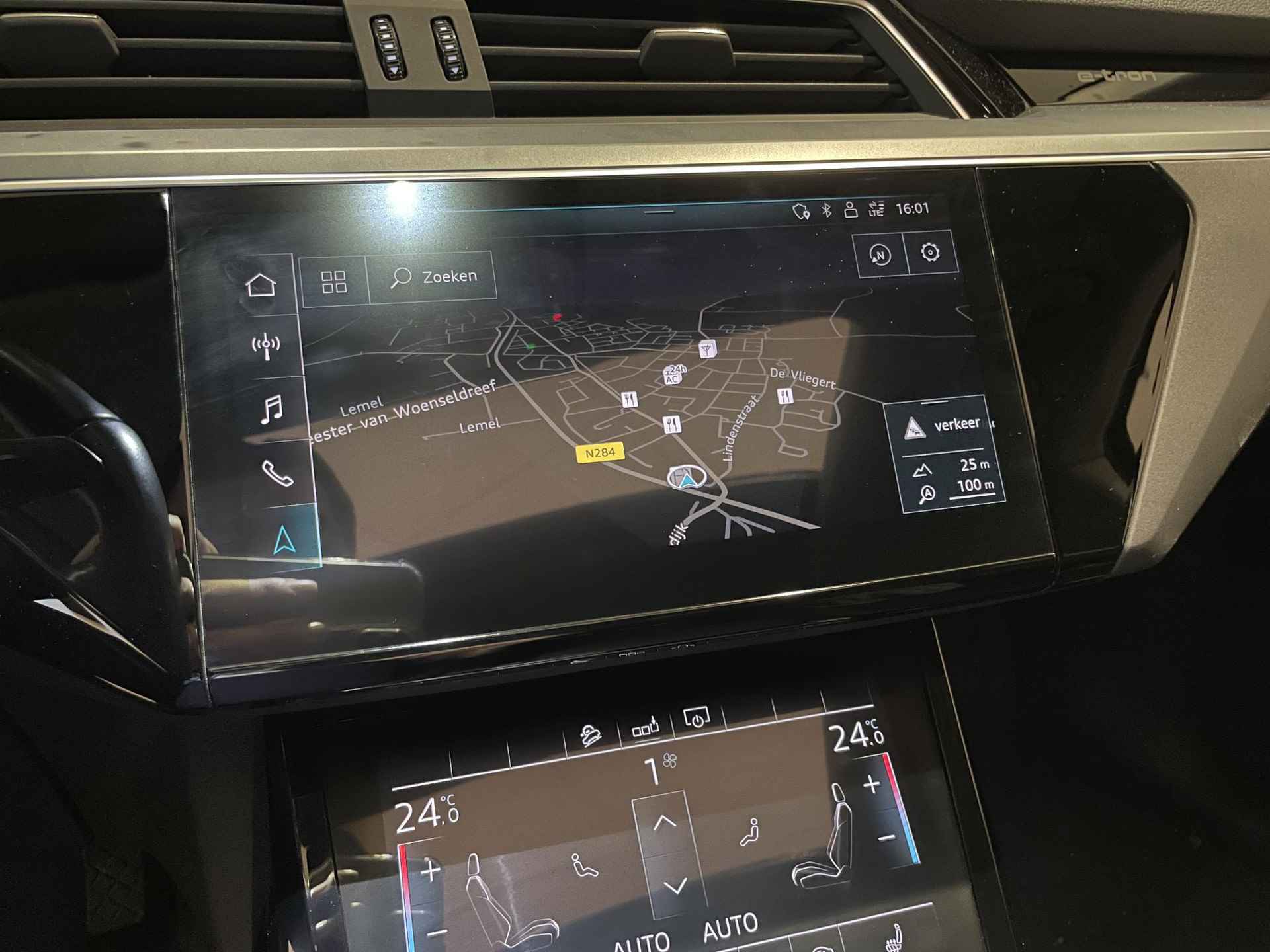 Audi e-tron e-tron 50 quattro Launch edition plus 71 kWh 313PK | Panoramadak | Navigatie | Afneembare Trekhaak | Lederen Bekleding | Cruise Control | Stoelverwarming | Digital Cockpit | Parkeersensoren | - 24/36