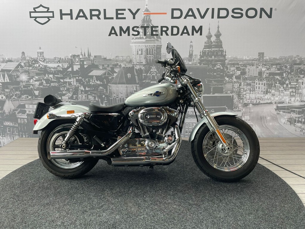 Harley-Davidson XL 1200C SPORTSTER 1200 CUSTOM bij viaBOVAG.nl