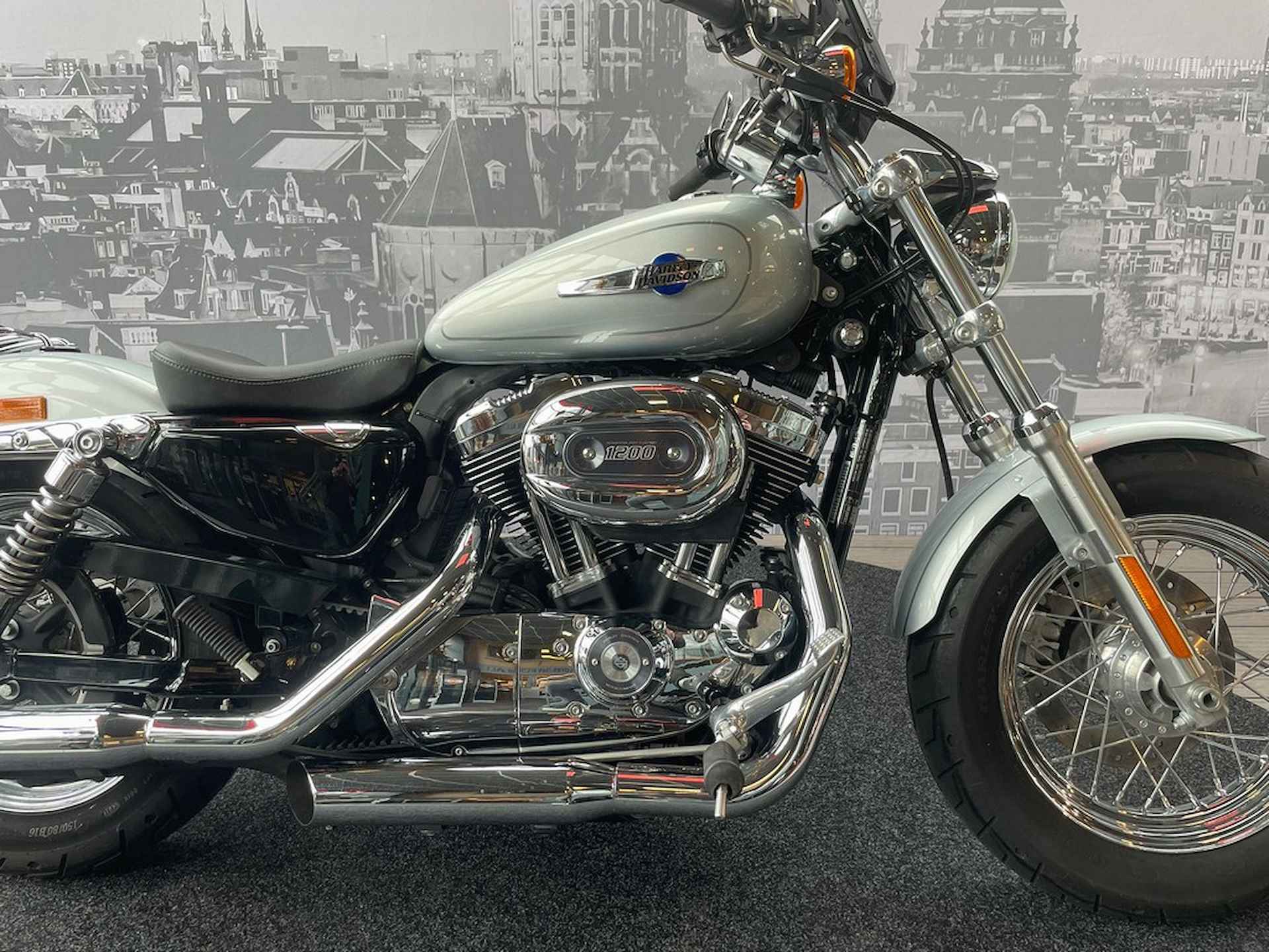 Harley-Davidson XL 1200C SPORTSTER 1200 CUSTOM - 2/8