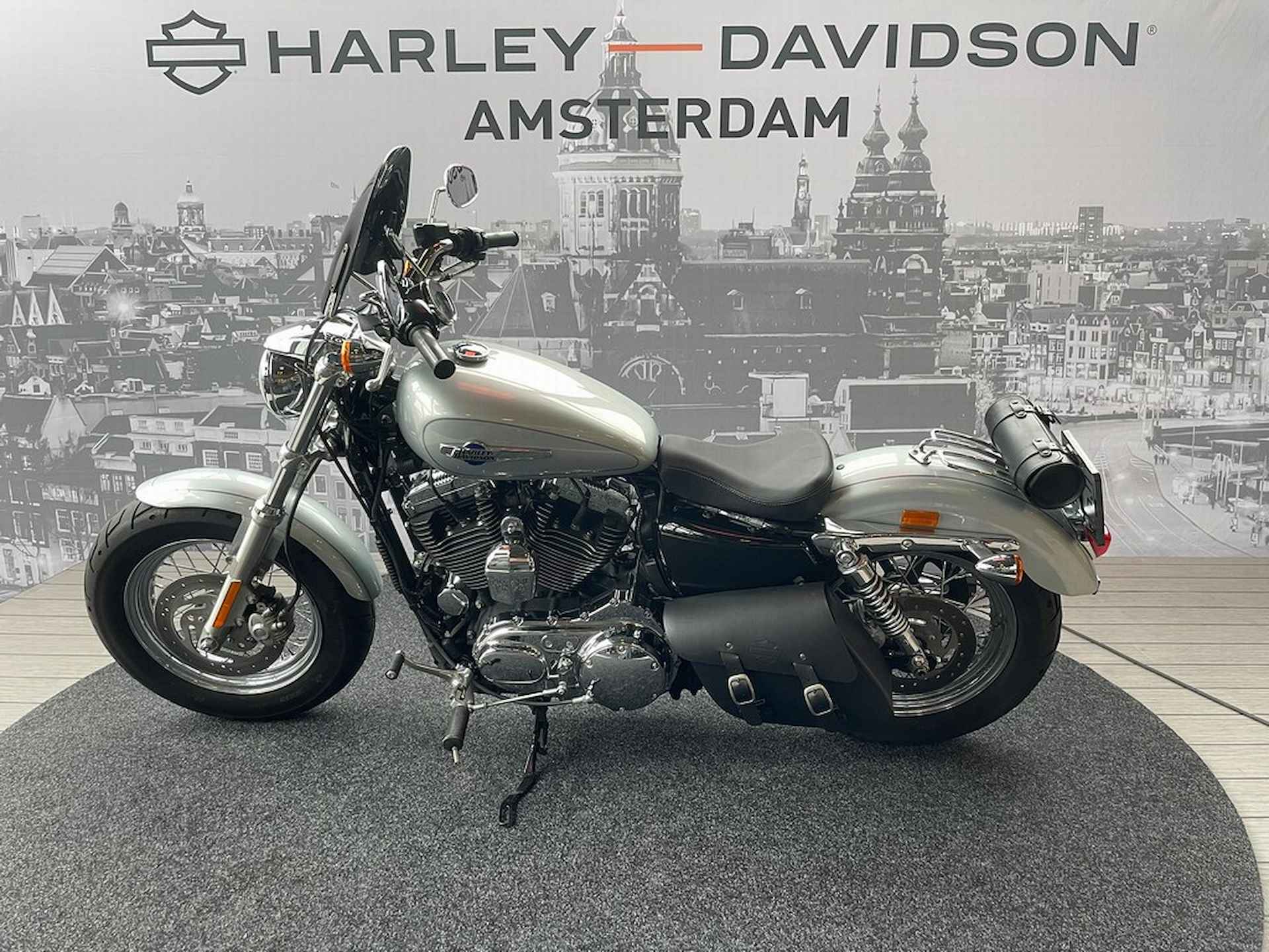Harley-Davidson XL 1200C SPORTSTER 1200 CUSTOM - 4/8