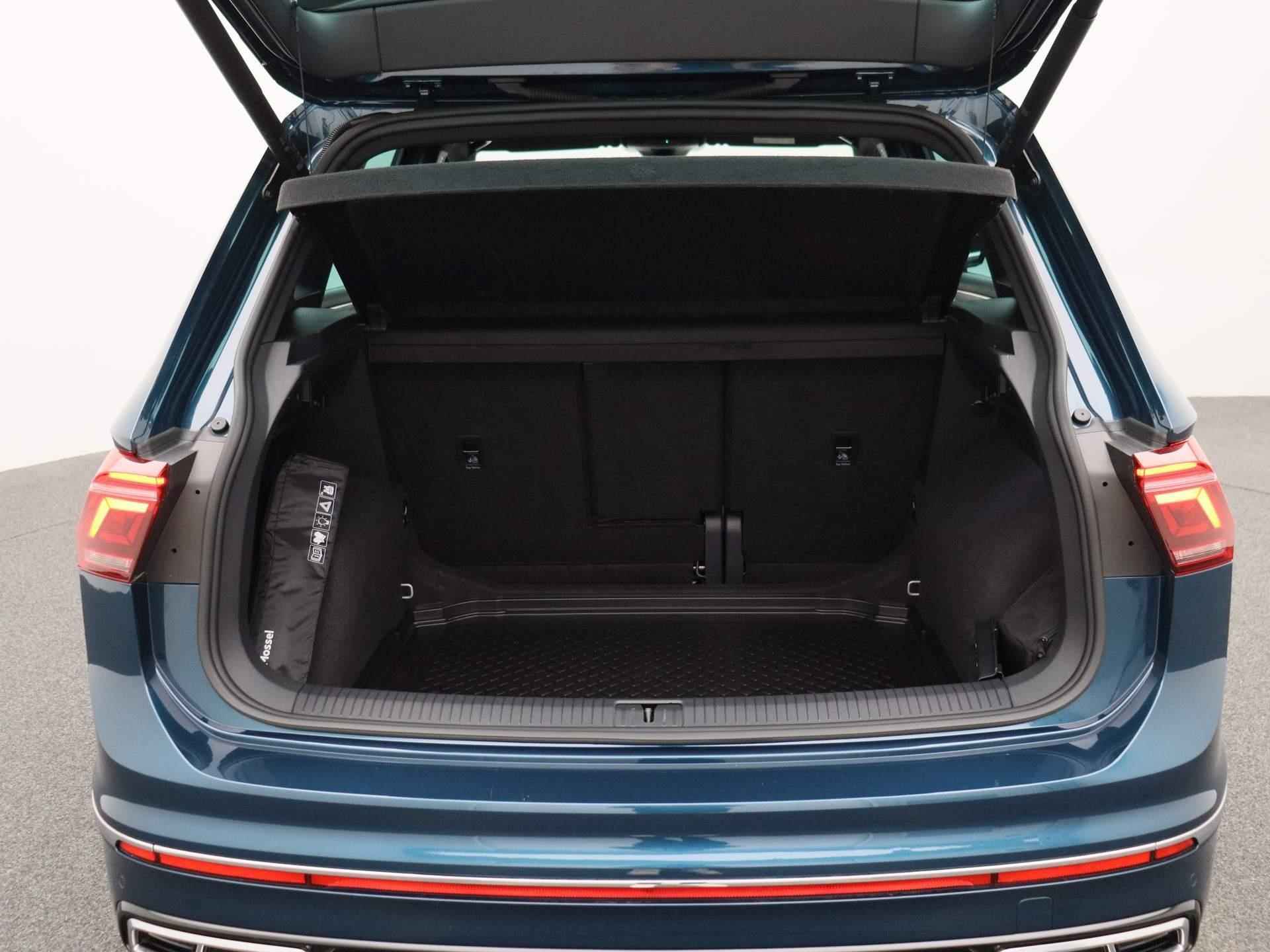 Volkswagen Tiguan 1.5 TSI R-Line Business+ 150 PK DSG | Apple Carplay | Elektrische Achterklep | Parkeersensoren | Climate Control | Digital Cockpit Pro | DAB Radio | Elektrische Inklapbare Spiegels | - 15/43