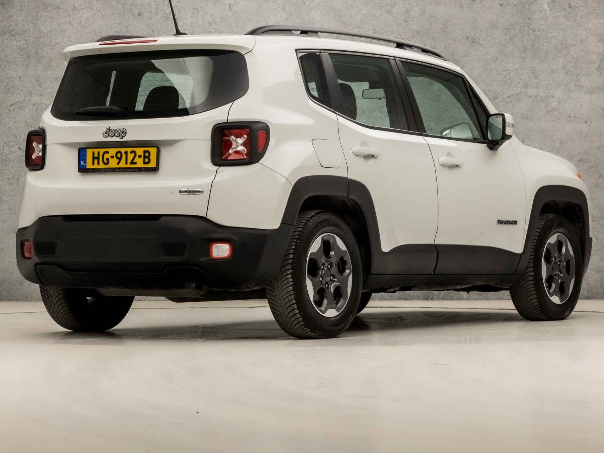 Jeep Renegade 1.6 E-Torq Sport (SCHERM, CLIMATE, STUUR/STOELVERWARMING, PARKEERSENSOREN, SPORTSTOELEN, CRUISE, ARMSTEUN, NIEUWE APK, NIEUWSTAAT) - 5/33