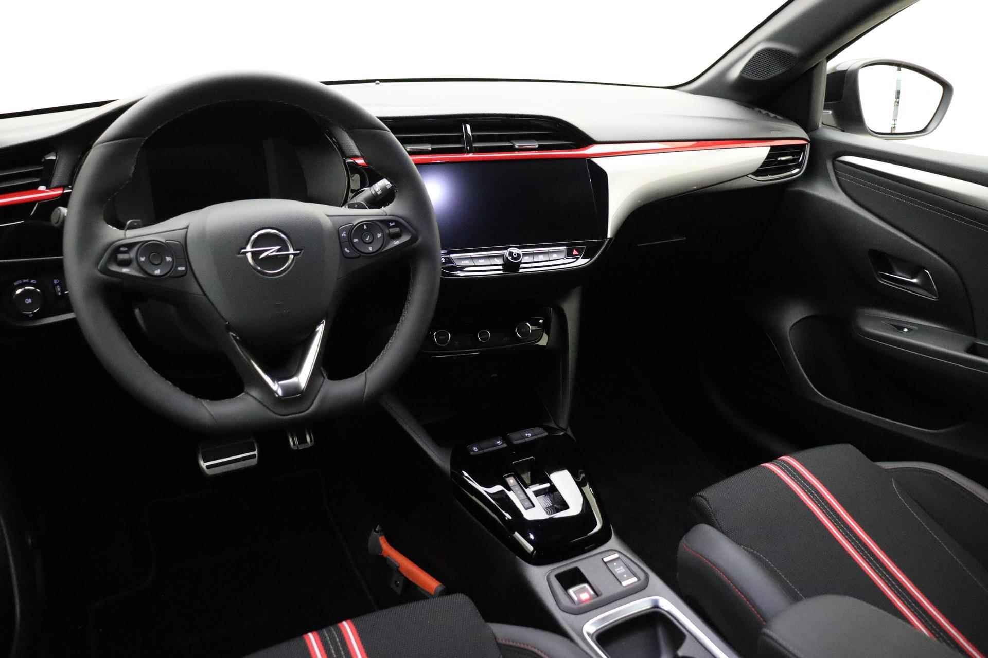 Opel Corsa 1.2 GS Line 130 PK Automaat | Navigatie | Camera | Climate control | Keyless | Lichtmetalen velge | Zwart dak | Sportief - 8/37