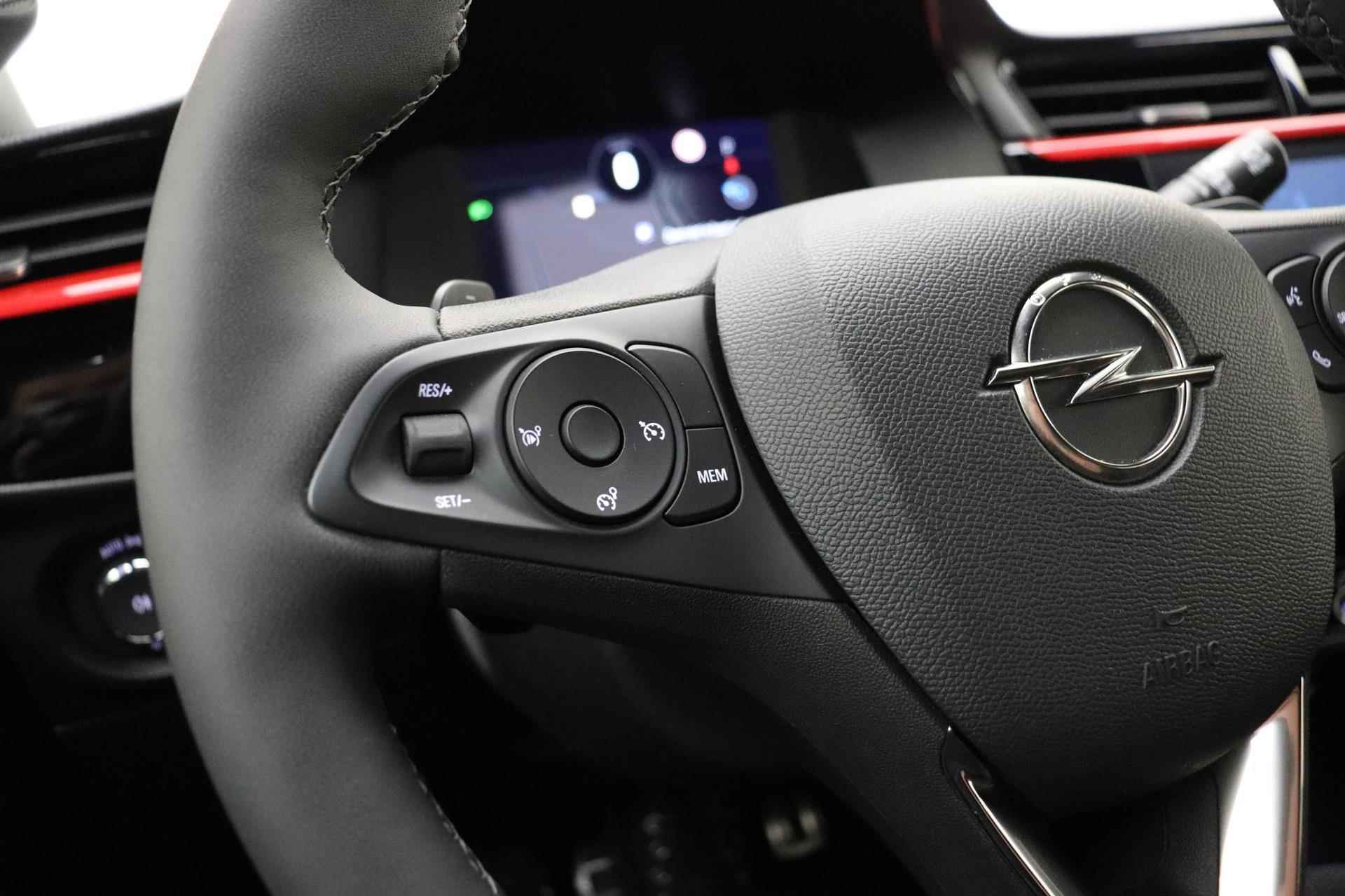 Opel Corsa 1.2 GS Line 130 PK Automaat | Navigatie | Camera | Climate control | Keyless | Lichtmetalen velge | Zwart dak | Sportief - 27/37