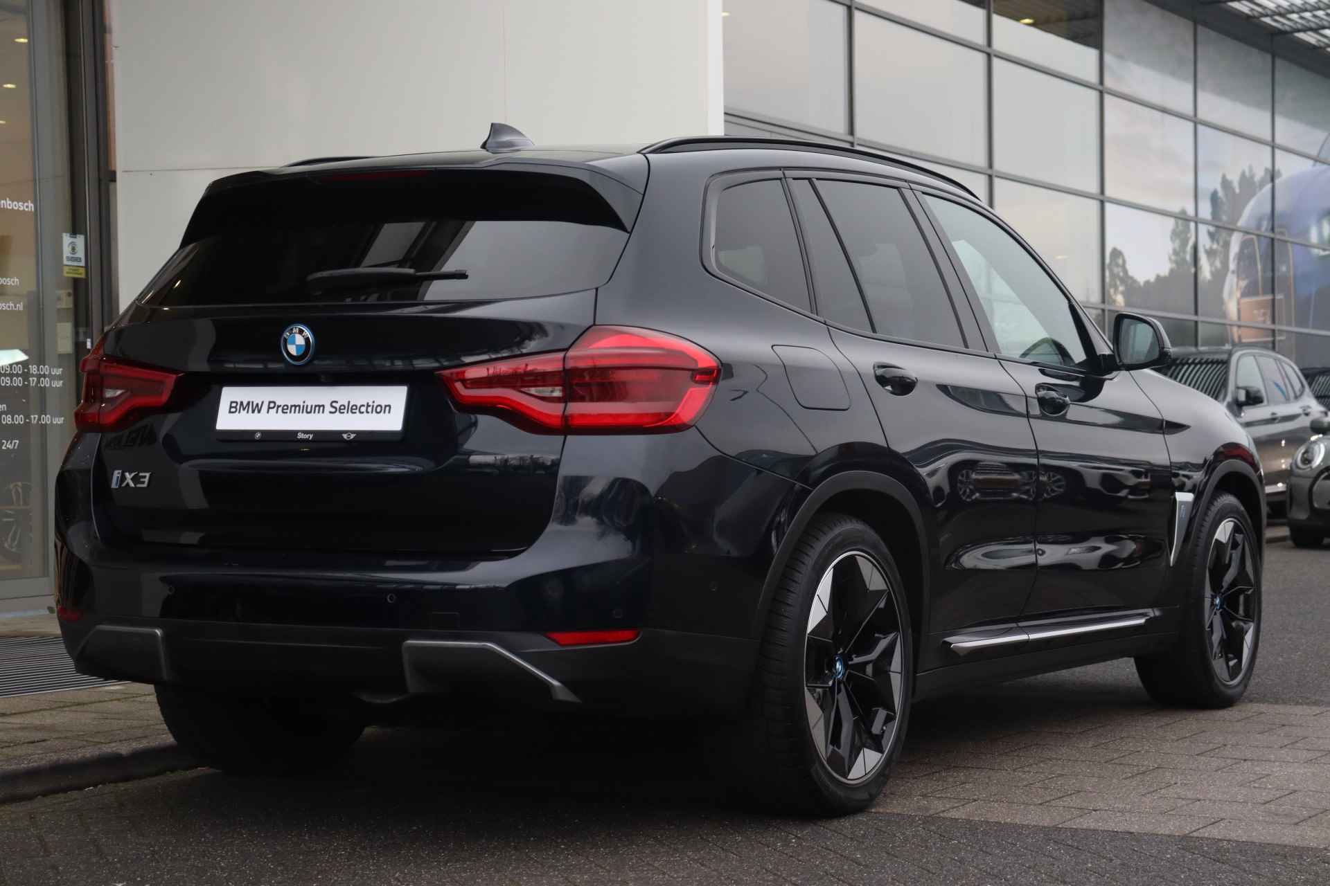 BMW iX3 High Executive / Trekhaak / Sportstoelen / Stoelverwarming / Adaptief onderstel / Parking Assistant Plus / Harman Kardon / Live Cockpit Professional - 12/39