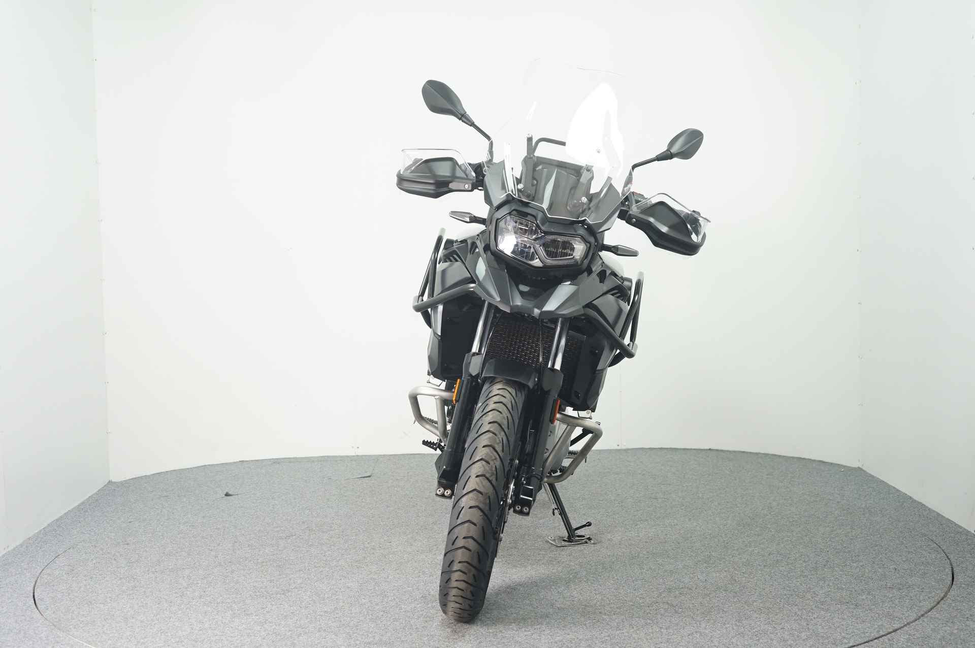 BMW F 750 GS TRIPLE BLACK STYLE - 3/22