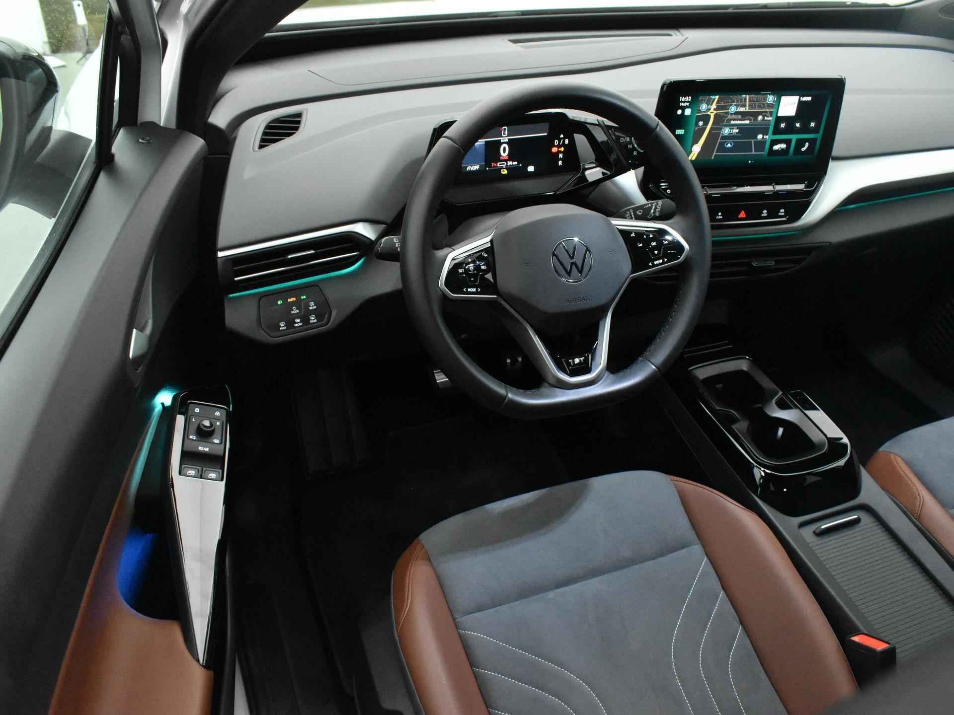 Volkswagen ID.4 First 77 kWh [ Warmtepomp | Navigatie | Camera | Parkeersensoren | Stoelverwarming | Cruise Control Adaptief | Climate Control | Rijprofielen | Apple/Android Carplay | 20'' Lichtmetalen velgen - 11/23
