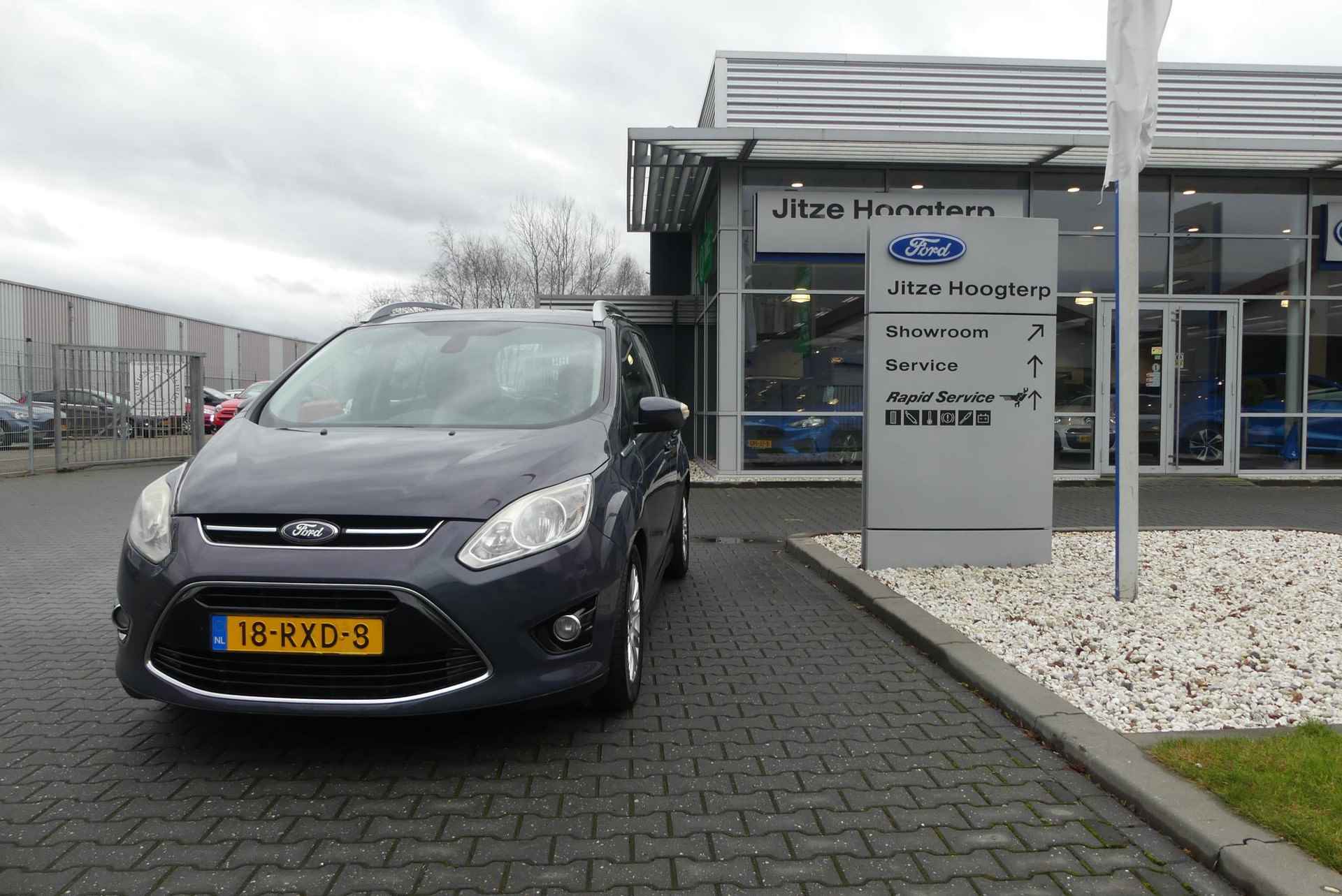 Ford Grand C-Max 1.6 EcoBoost Titanium 7p. 7 PERSOONS.NAVI.CRUISE.TREKHAAK.D RIEM VERVANGEN. - 18/19