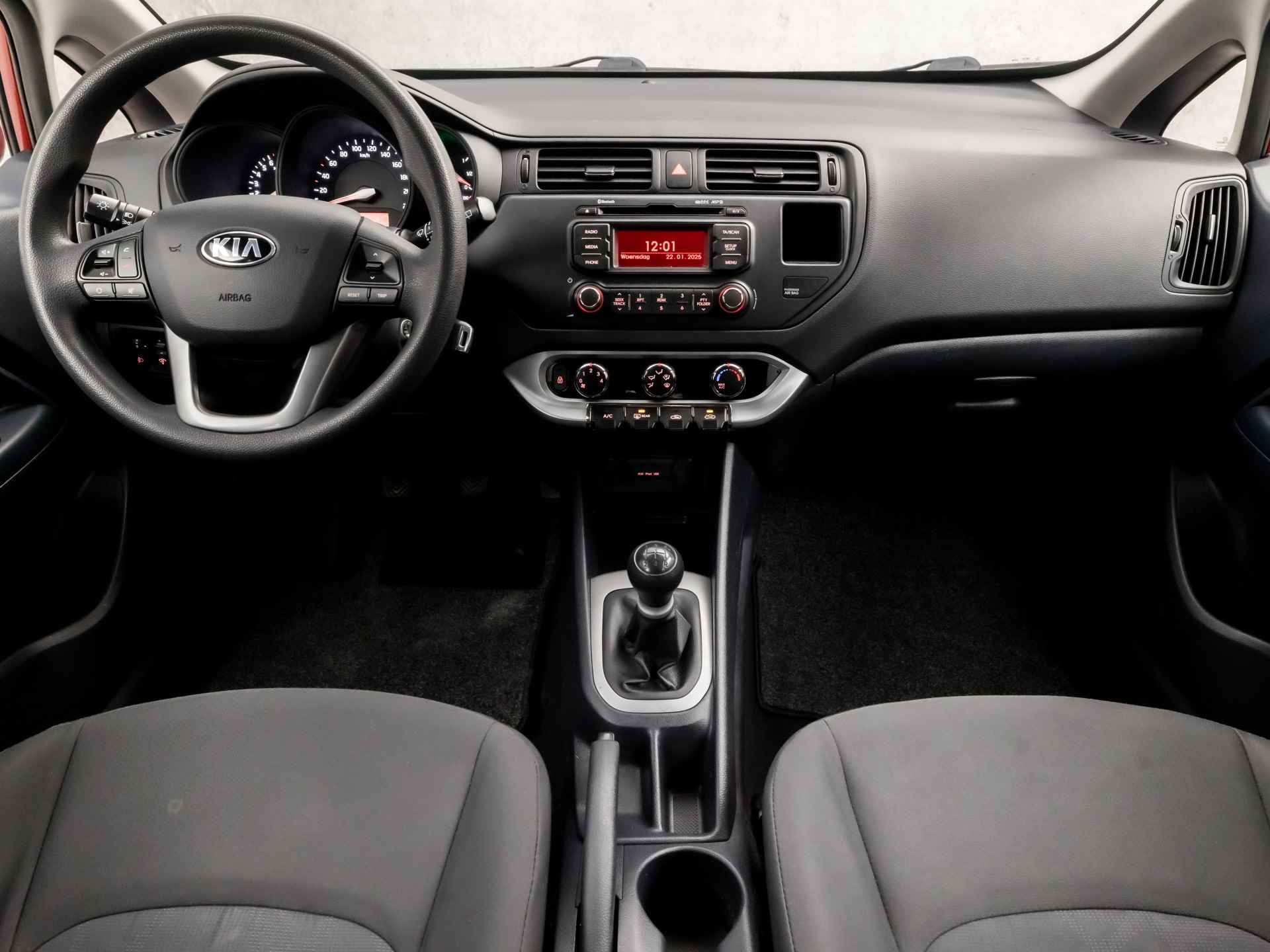 Kia Rio 1.2 CVVT ComfortLine (5 DEURS, RADIO, BLUETOOTH, SPORTSTOELEN, AIRCO, ELEK PAKKET, STUURWIEL MULTIFUNCTIONEEL, NIEUWE APK, NIEUWSTAAT) - 6/28