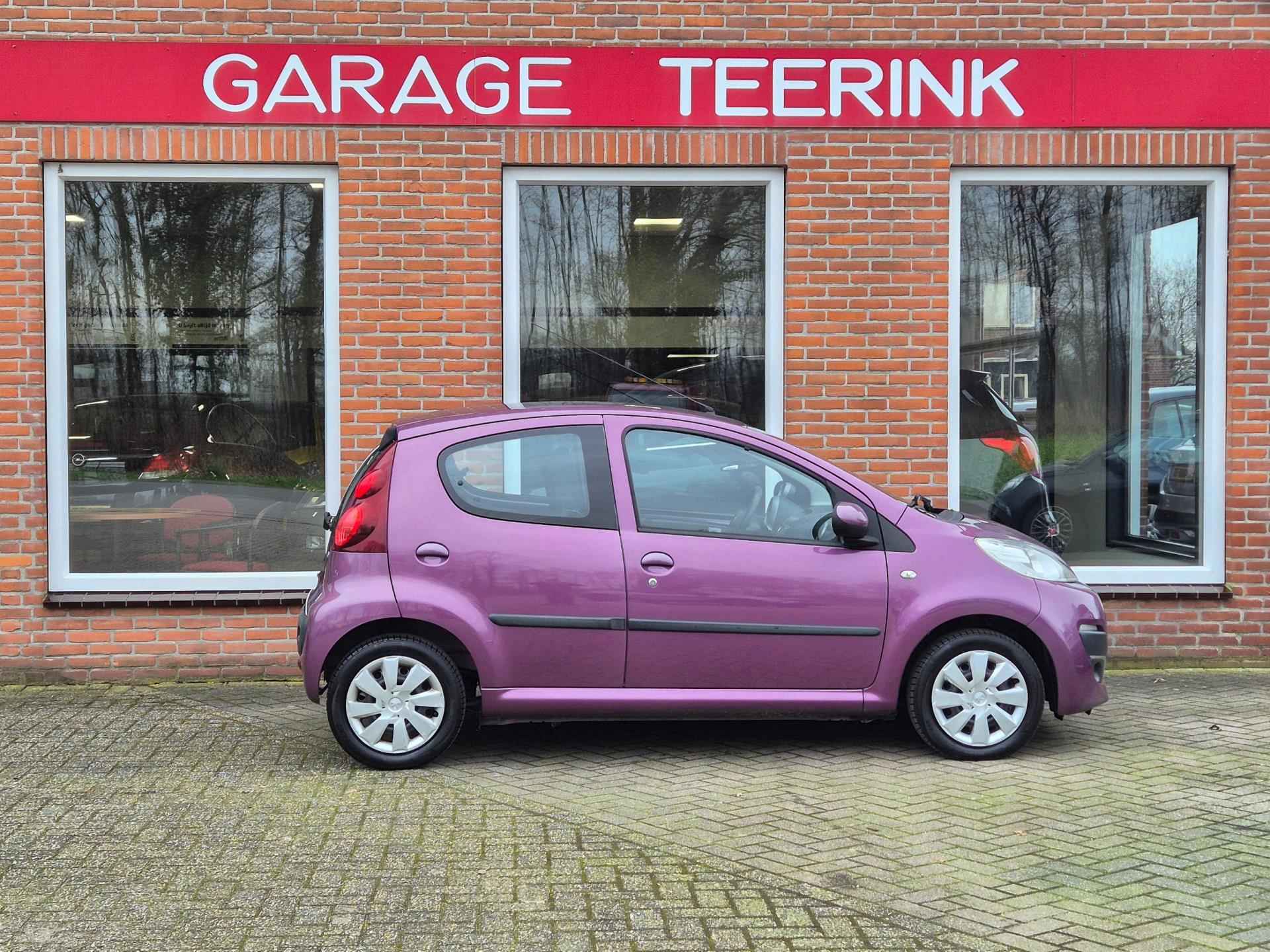 Peugeot 107 1.0 Active 68PK 5drs airco, elektr.ramen, centr.vergr, radio/cd, led RIJKLAAR - 16/18