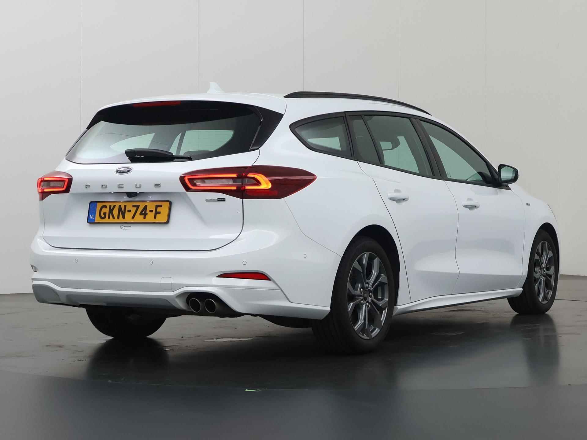 Ford Focus Wagon 1.0 EcoBoost Hybrid ST Line | Adaptive Cruise Control | Winterpack | Matrix LED koplampen | Parkeercamera | - 3/41