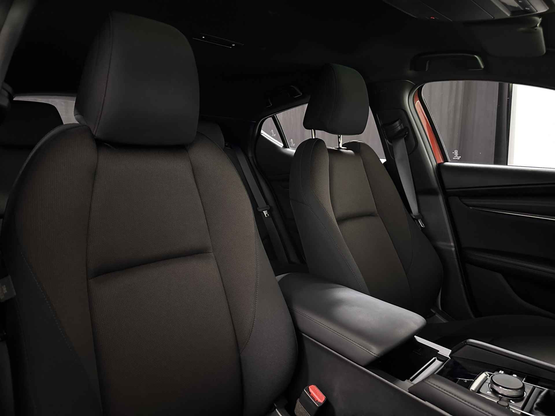 Mazda 3 2.0 e-SkyActiv-G M Hybrid 122 Comfort | Adaptive Cruise | Camera | LED | Navi | Apple Carplay | Head Up | Stuur & Stoelverwarming | - 34/36