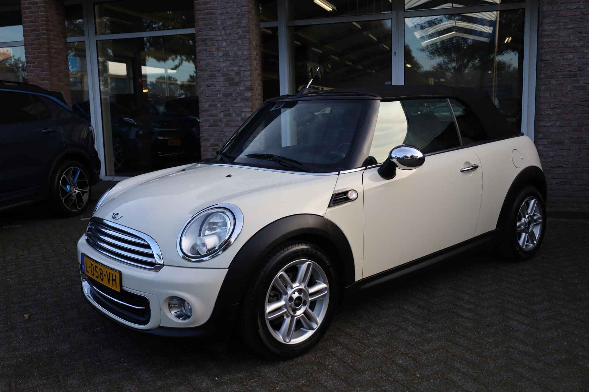 Mini Mini Cabrio 1.6 Cooper Chili HALFLEER STOELVERWARMING PDC CLIMA LMV - 23/34