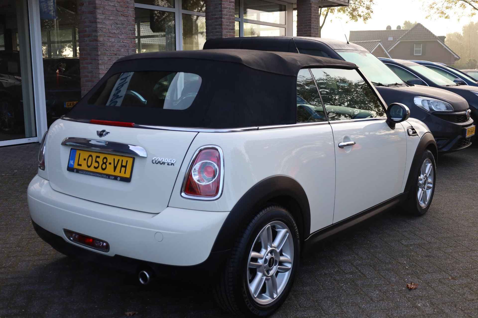 Mini Mini Cabrio 1.6 Cooper Chili HALFLEER STOELVERWARMING PDC CLIMA LMV - 32/34