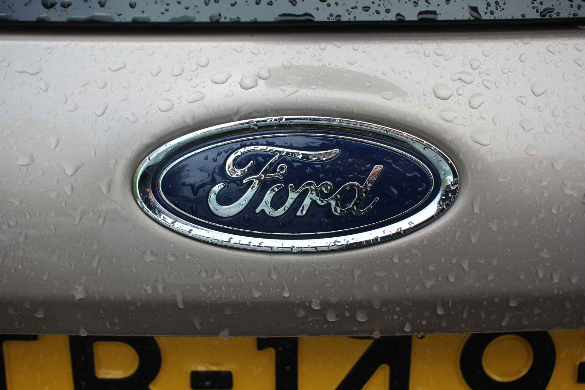 Ford Fiesta 1.0EB VIGNALE AUTOMAAT | 1e EIGENAAR! | NL-AUTO! | ADAPTIVE CRUISE | TREKHAAK | PARK SENS V+A | CAMERA | DEALER ONDERHOUDEN! - 35/37