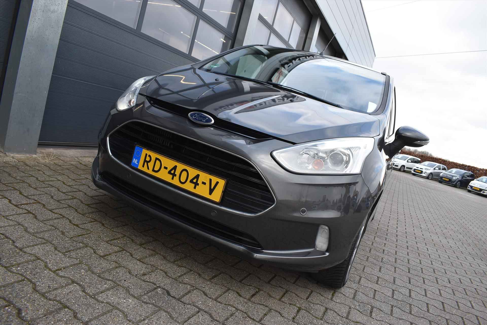 FORD B-Max 1.0 EcoBoost 100pk Titanium - 13/35