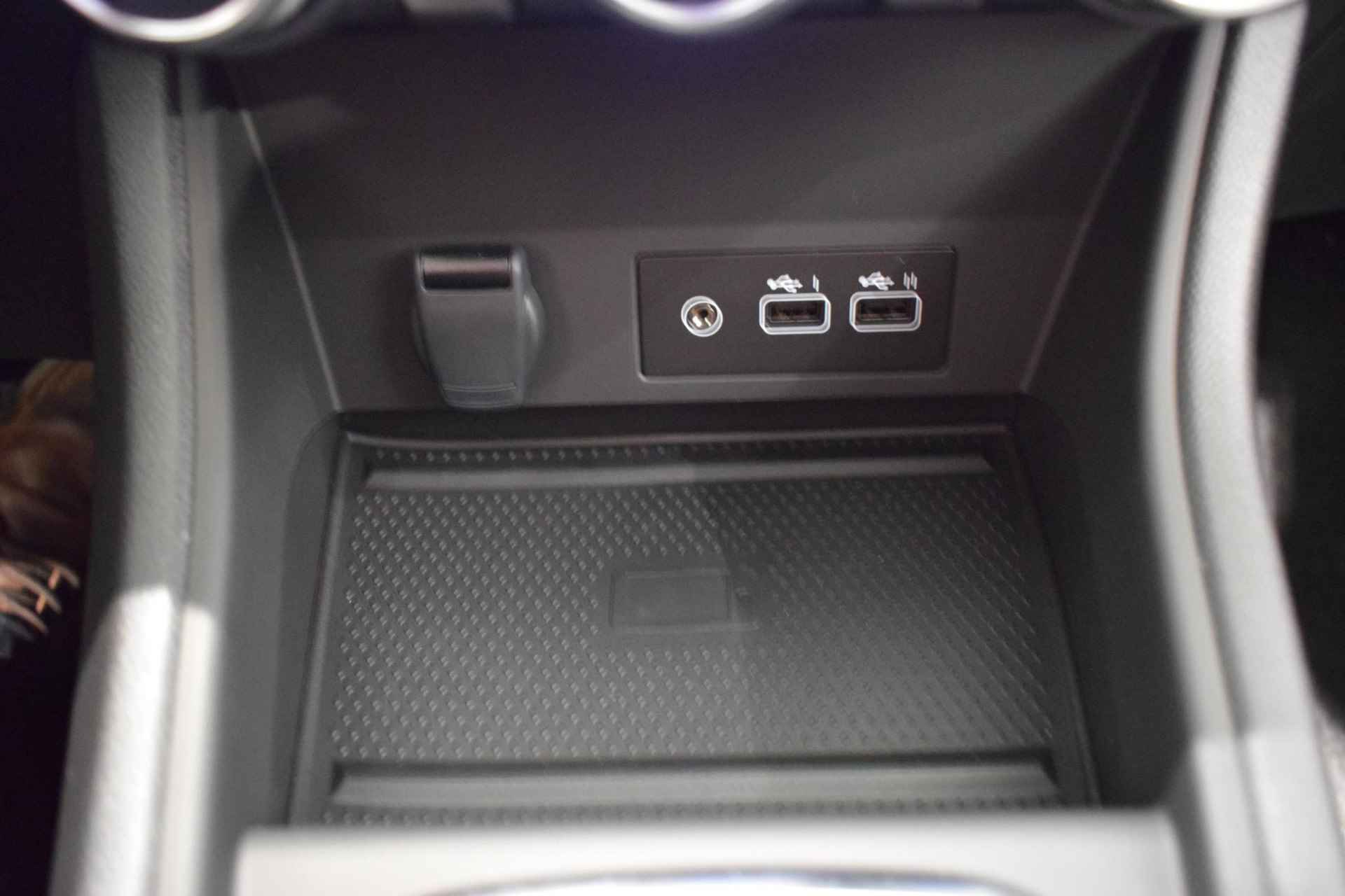 Mitsubishi ASX 1.6 HEV AT Instyle | Schuif/Kantel dak | Parkeersensoren | Dodehoek sensor | Stoel/Stuurverwarming | Adaptive cruise control | Elektrische bestuurdersstoel | Navigatie | Apple Carplay/Android auto | - 35/44