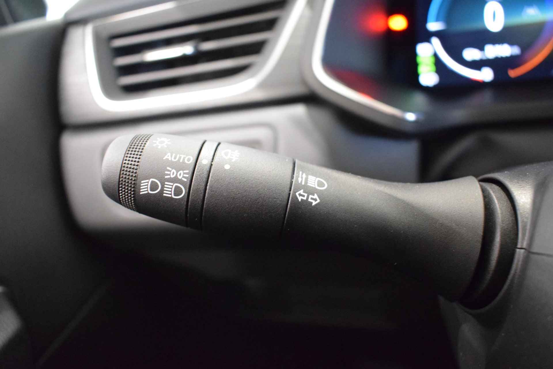 Mitsubishi ASX 1.6 HEV AT Instyle | Schuif/Kantel dak | Parkeersensoren | Dodehoek sensor | Stoel/Stuurverwarming | Adaptive cruise control | Elektrische bestuurdersstoel | Navigatie | Apple Carplay/Android auto | - 39/44