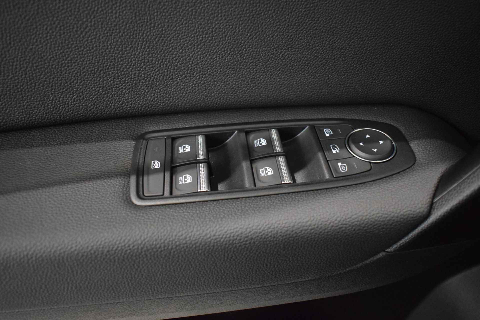 Mitsubishi ASX 1.6 HEV AT Instyle | Schuif/Kantel dak | Parkeersensoren | Dodehoek sensor | Stoel/Stuurverwarming | Adaptive cruise control | Elektrische bestuurdersstoel | Navigatie | Apple Carplay/Android auto | - 42/44