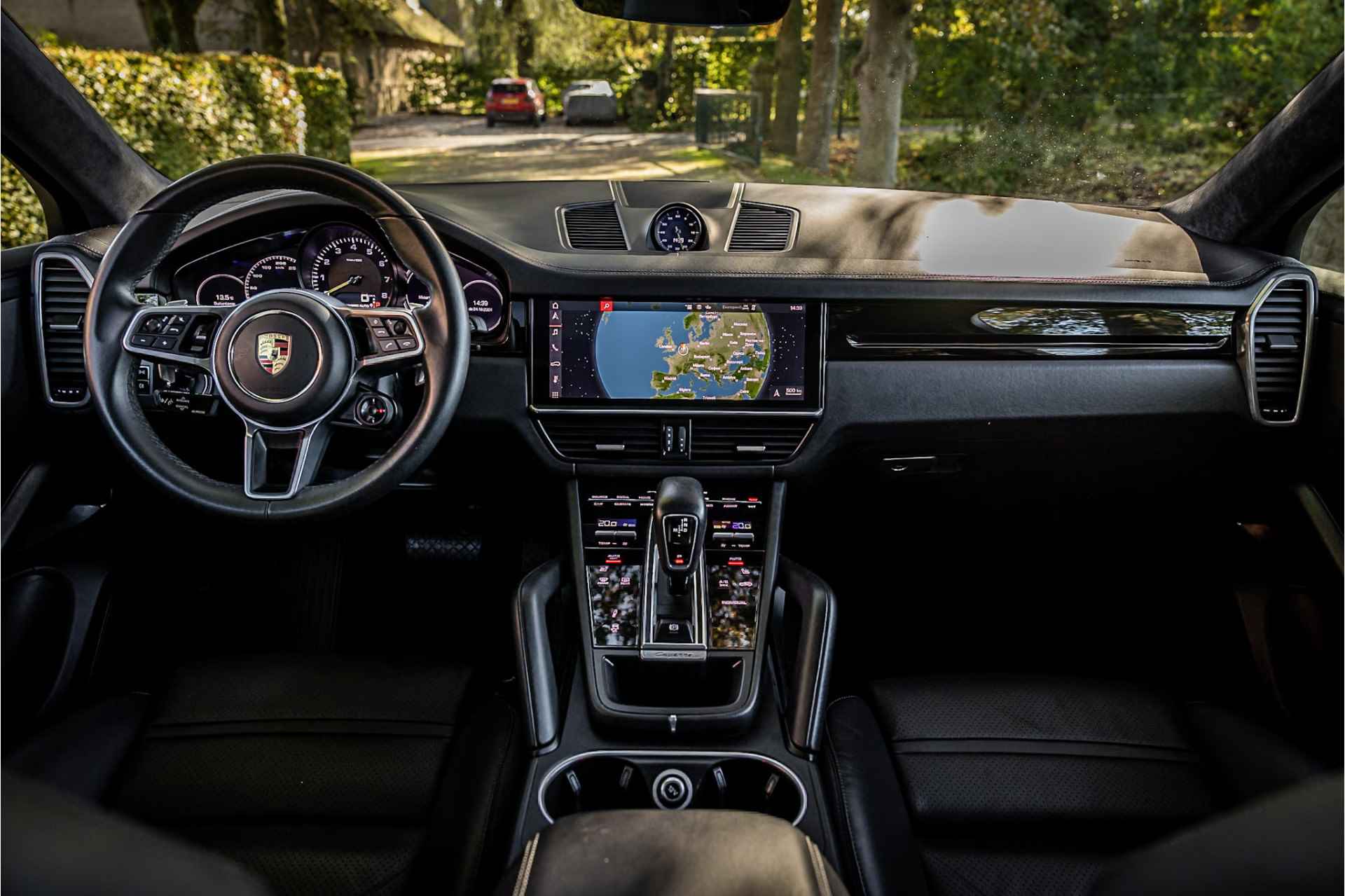 Porsche Cayenne Coupé 3.0 E-Hybrid 22" RS Sport Design Surround View - 8/30