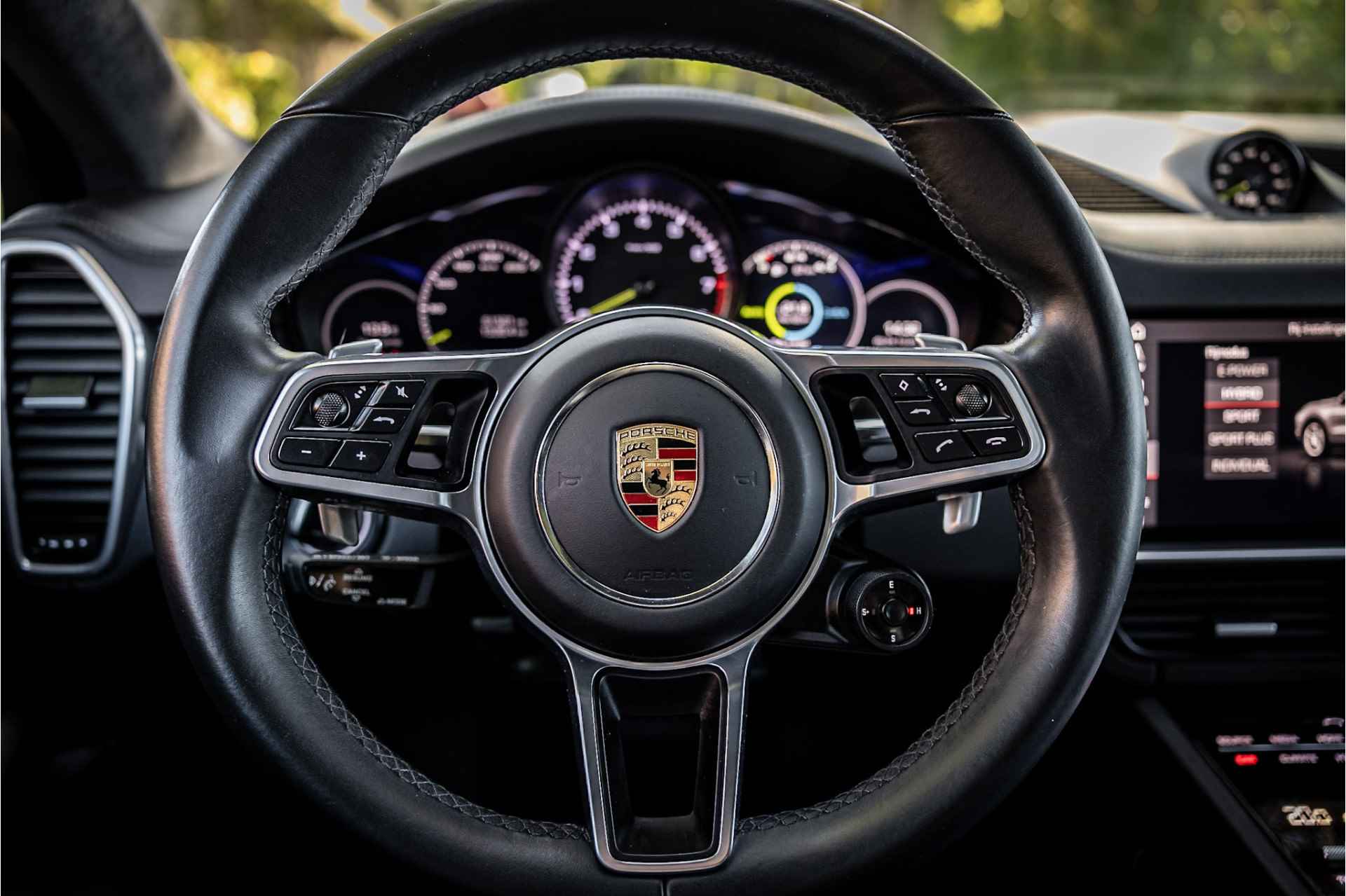 Porsche Cayenne Coupé 3.0 E-Hybrid 22" RS Sport Design Surround View - 9/30