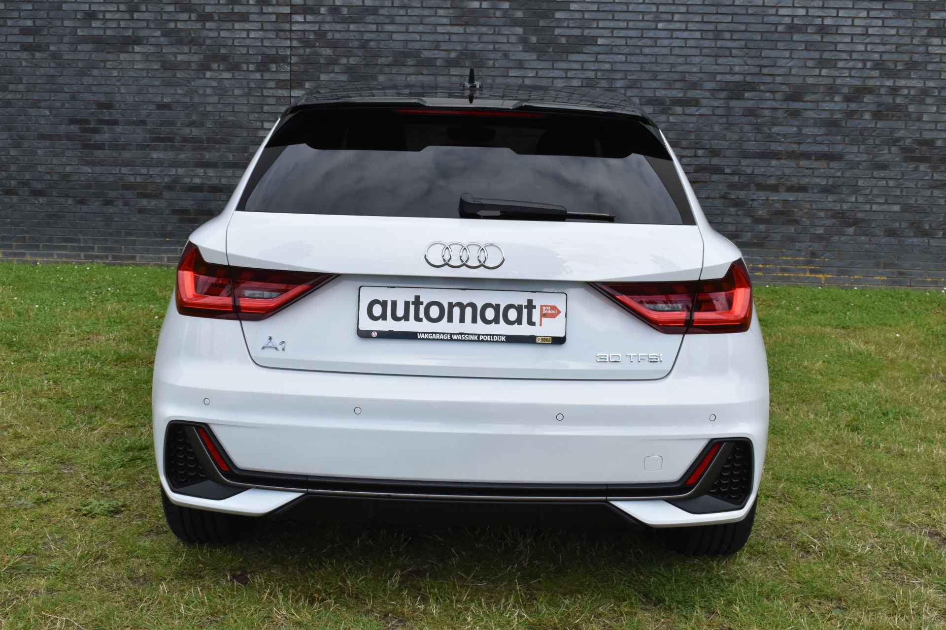 Audi A1 Sportback 30 TFSI S edition 2x S-line Automaat 2-tone - 13/29