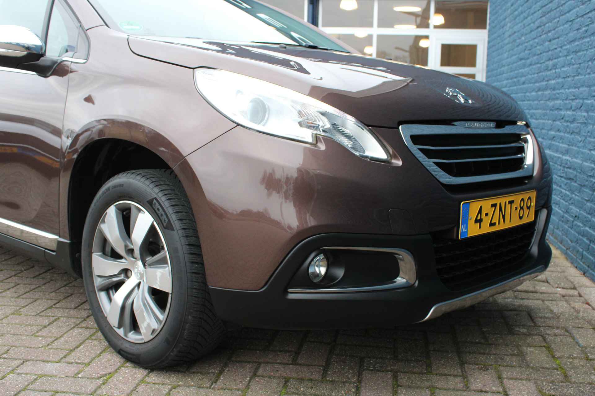 Peugeot 2008 1.2 PureTech Allure | Automaat | Navigatie | Trekhaak | Lichtmetaal | - 7/29