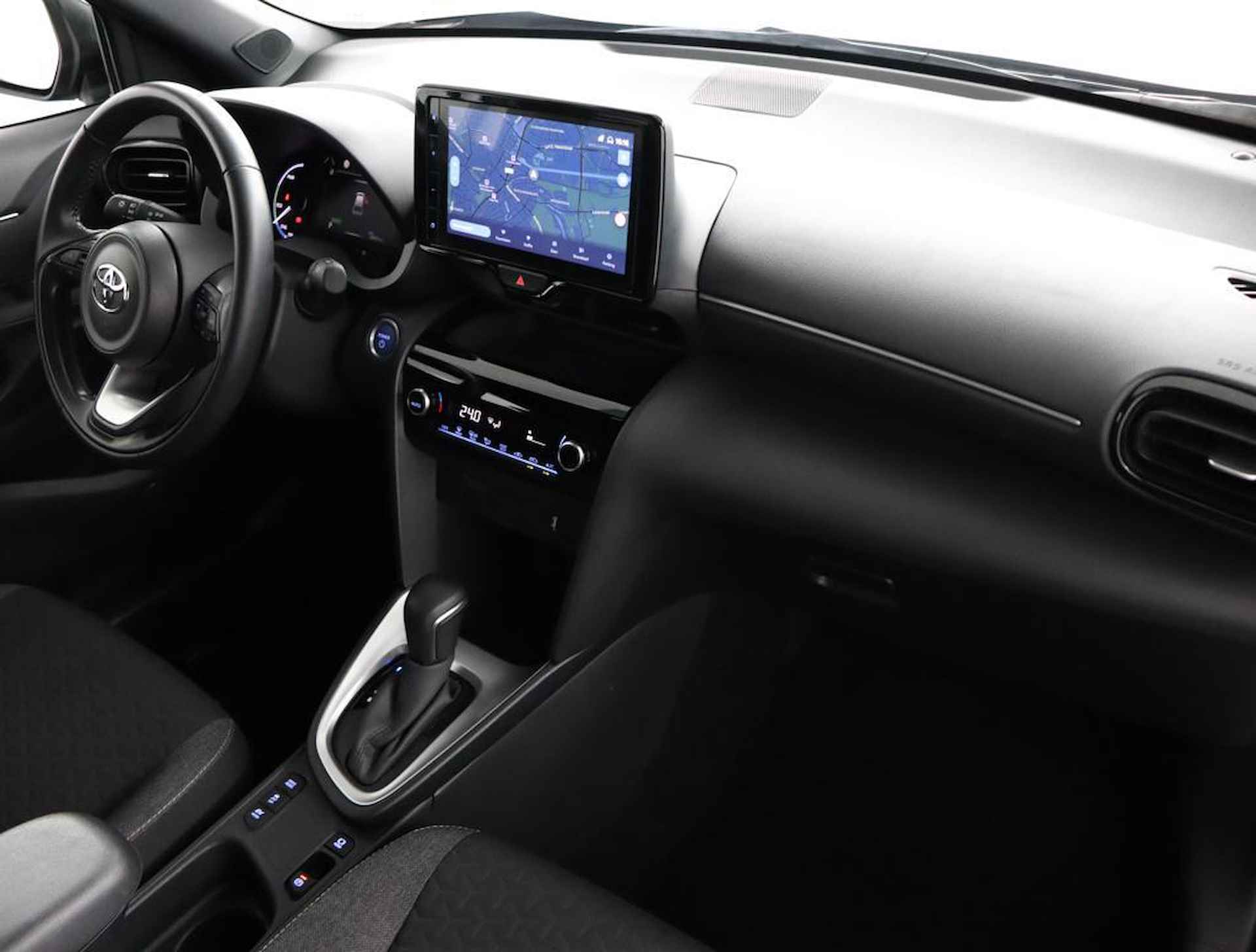 Toyota Yaris Cross 1.5 Hybrid Dynamic | Navigatie | Climate control | Adaptieve cruise control | - 40/46