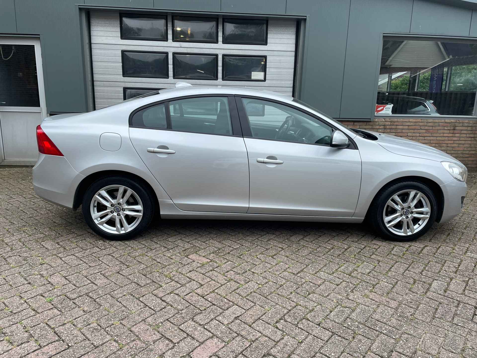 Volvo S60 1.6 T3 Base Professional - 5/16