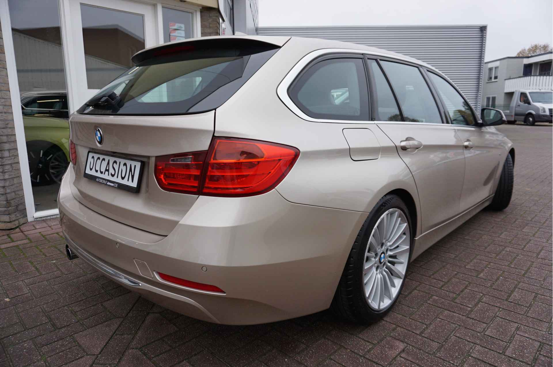 BMW 3 Serie Touring 328I Luxury Line Automaat - 8/22