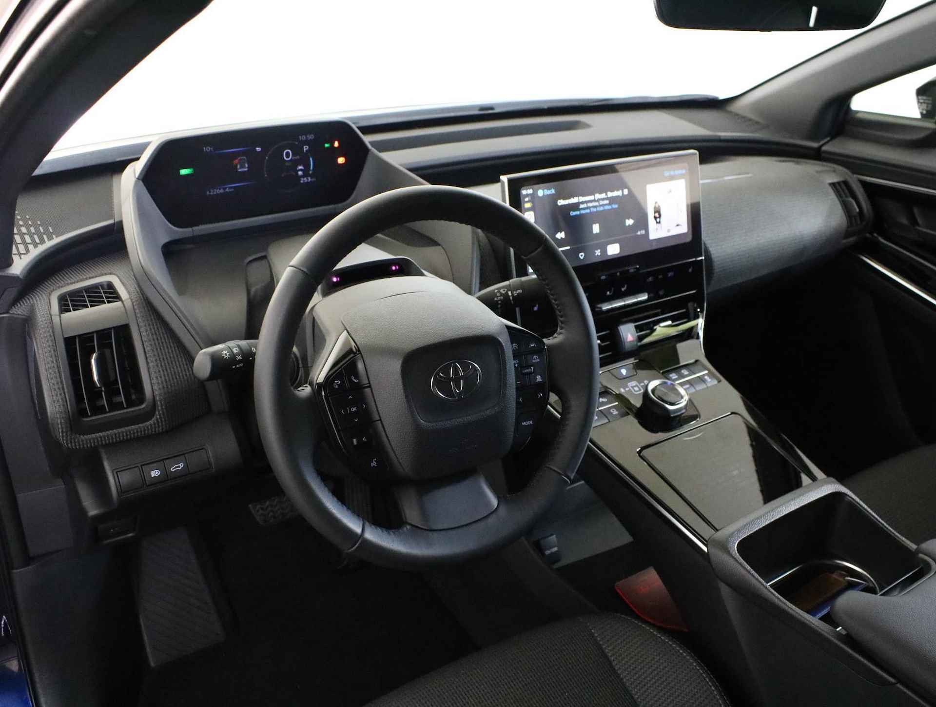 Toyota bZ4X Launch Edition 71 kWh | Navi, Direct leverbaar Navi, Apple carplay & Android auto, Direct leverbaar - 21/42