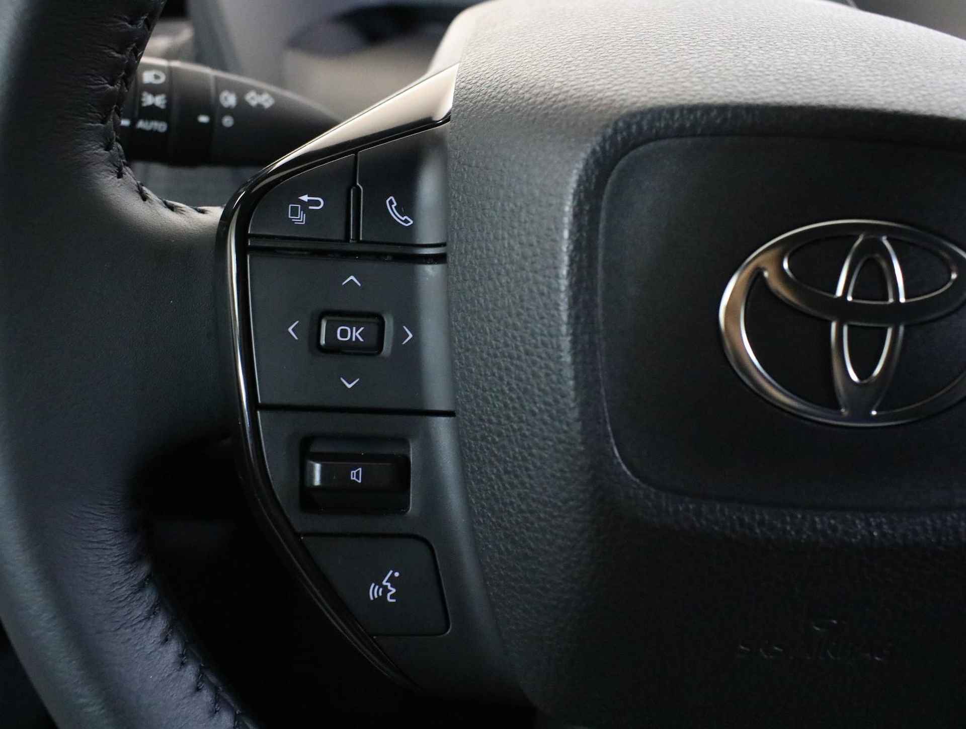 Toyota bZ4X Launch Edition 71 kWh | Navi, Direct leverbaar Navi, Apple carplay & Android auto, Direct leverbaar - 24/42