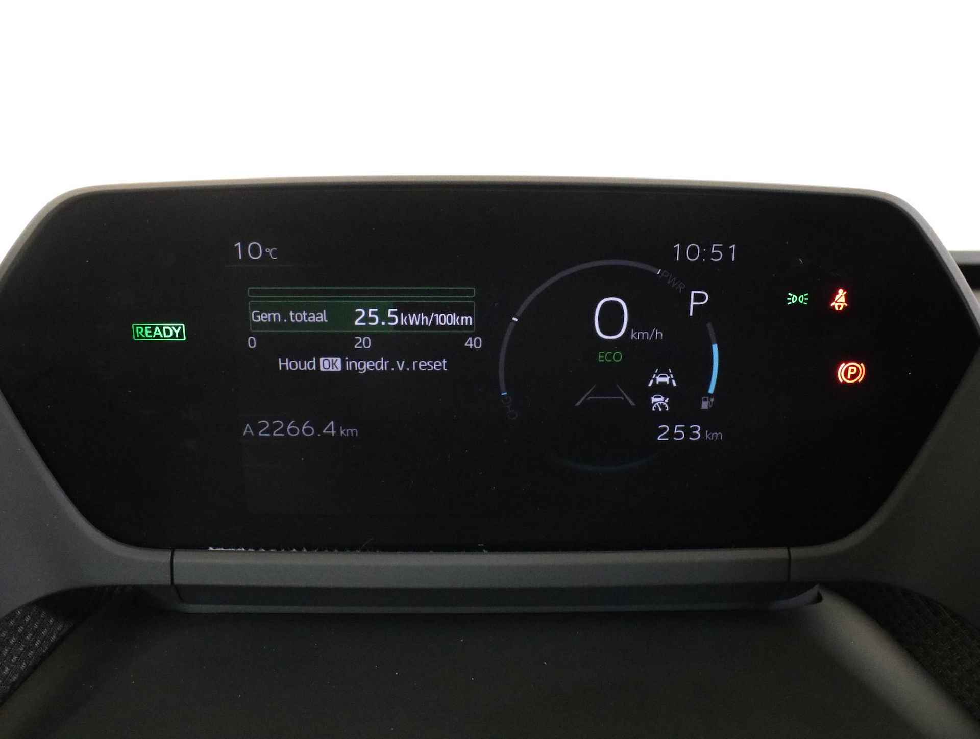 Toyota bZ4X Launch Edition 71 kWh, Navi, Direct leverbaar Navi, Apple carplay & Android auto, Direct leverbaar - 31/42