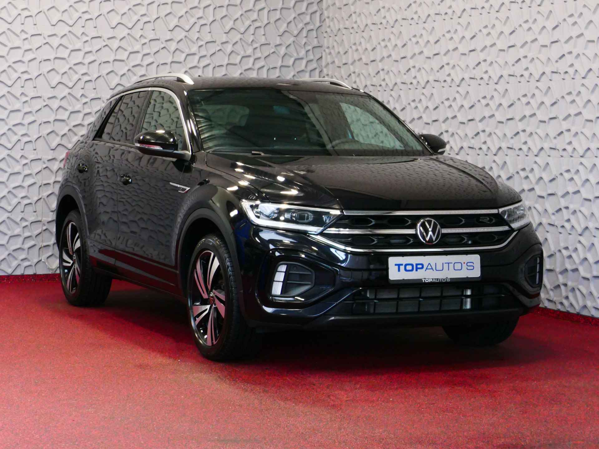 Volkswagen T-Roc 1.5 TSI 150PK R-LINE EVO IQ LIGHT ALCANTARA ELEK.KLEP CARPLAY STOEL/STUUR VERW. 18"LMV VIR.COCKPIT 06/2024 70 BIJNA NIEUWE VOLKSWAGEN'S UIT VOORRAAD LEVERBAAR - 52/77