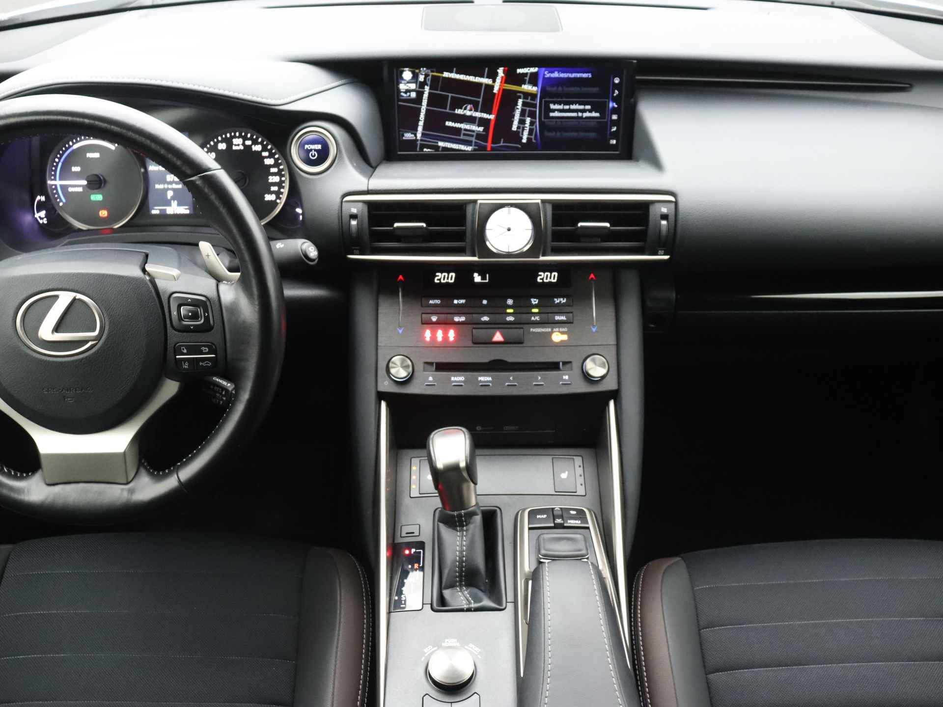 Lexus IS 300h Hybrid Limited | Cruise Control Adaptief | LM velgen | Navigatie | Climate Control | - 6/43