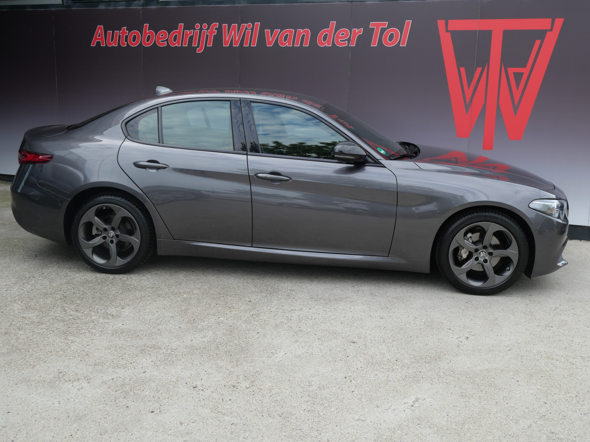 Alfa Romeo Giulia 2.0T SUPER | VELOCE PACK | CARPLAY | A.C.C. | XENON | CAMERA | 1e EIG | ALL-IN!!