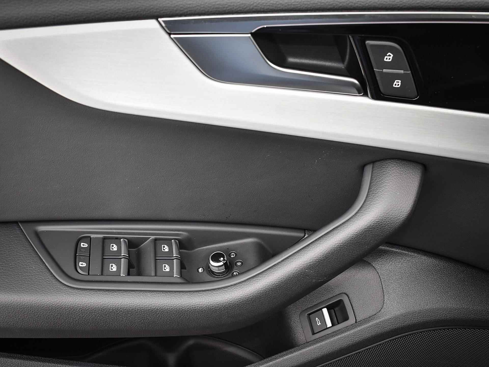 Audi A4 Avant 35 TFSI 150pk S-Tronic S Edition Competition | Camera | Apple Car Play | Navigatie | Elek. Achterklep | Sportstoelen | Stoelverwarming | P-Sensoren | Garantie t/m 18-09-2027 of 100.000km - 36/36