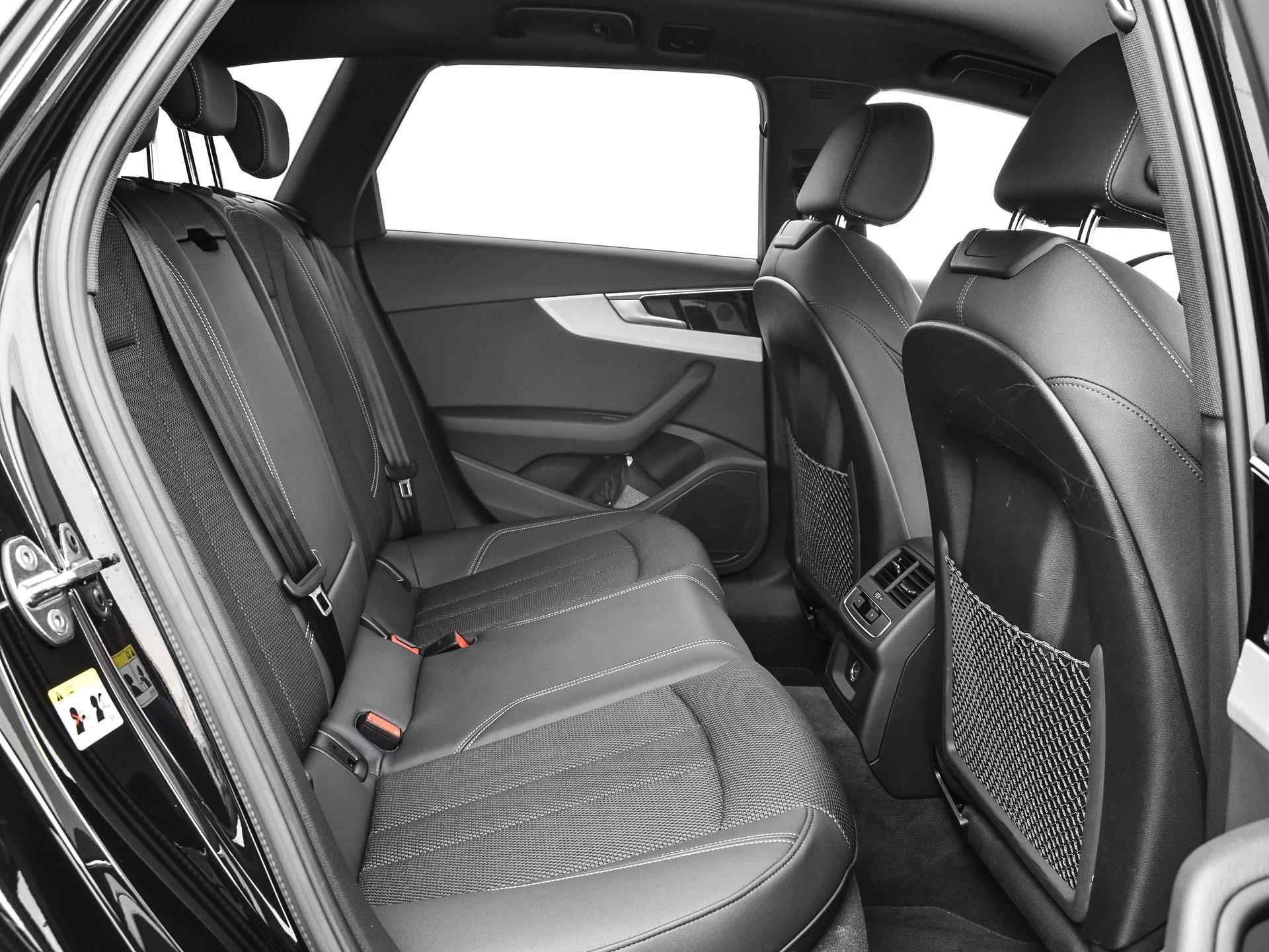Audi A4 Avant 35 TFSI 150pk S-Tronic S Edition Competition | Camera | Apple Car Play | Navigatie | Elek. Achterklep | Sportstoelen | Stoelverwarming | P-Sensoren | Garantie t/m 18-09-2027 of 100.000km - 16/36