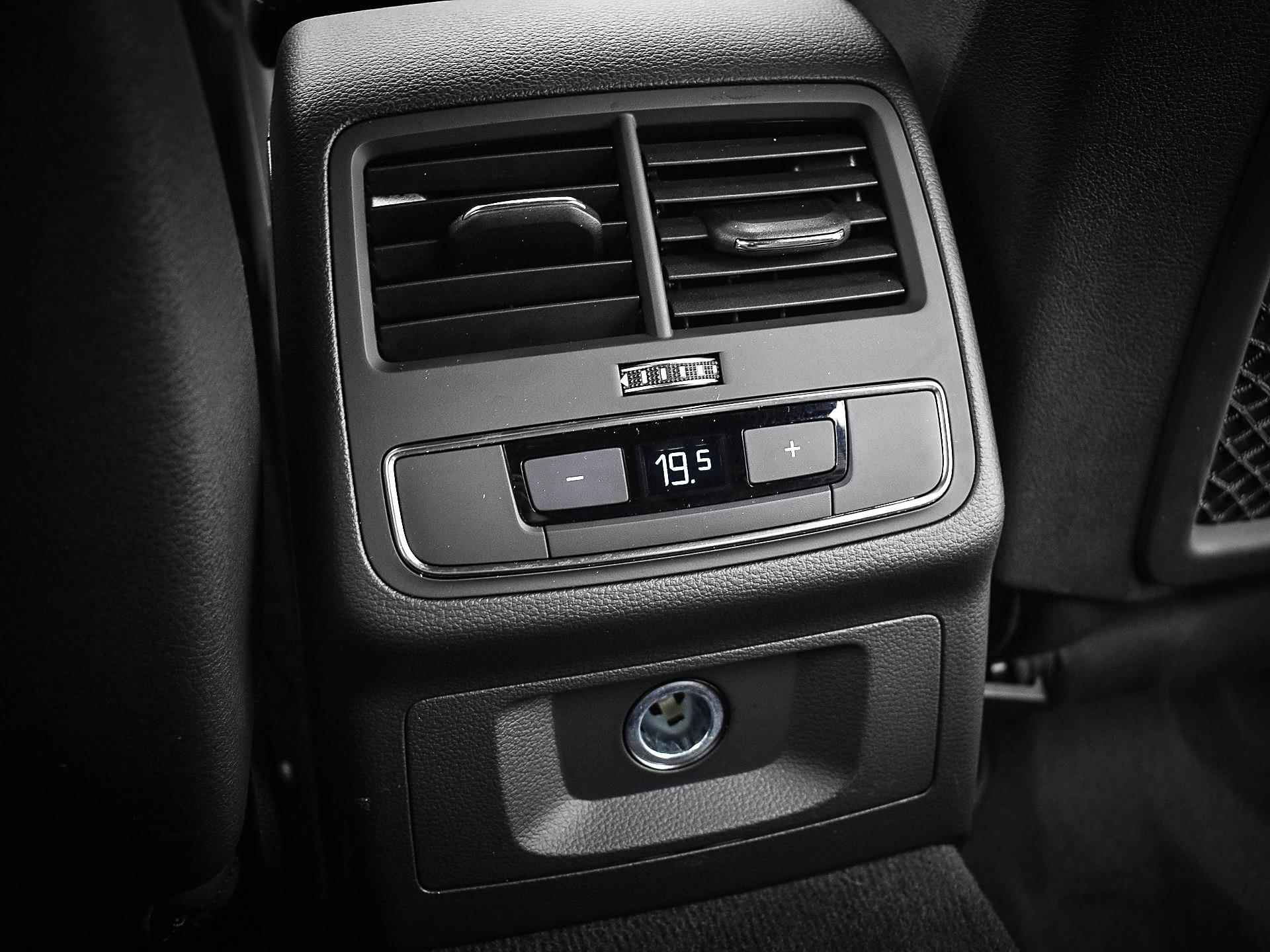 Audi A4 Avant 35 TFSI 150pk S-Tronic S Edition Competition | Camera | Apple Car Play | Navigatie | Elek. Achterklep | Sportstoelen | Stoelverwarming | P-Sensoren | Garantie t/m 18-09-2027 of 100.000km - 17/36
