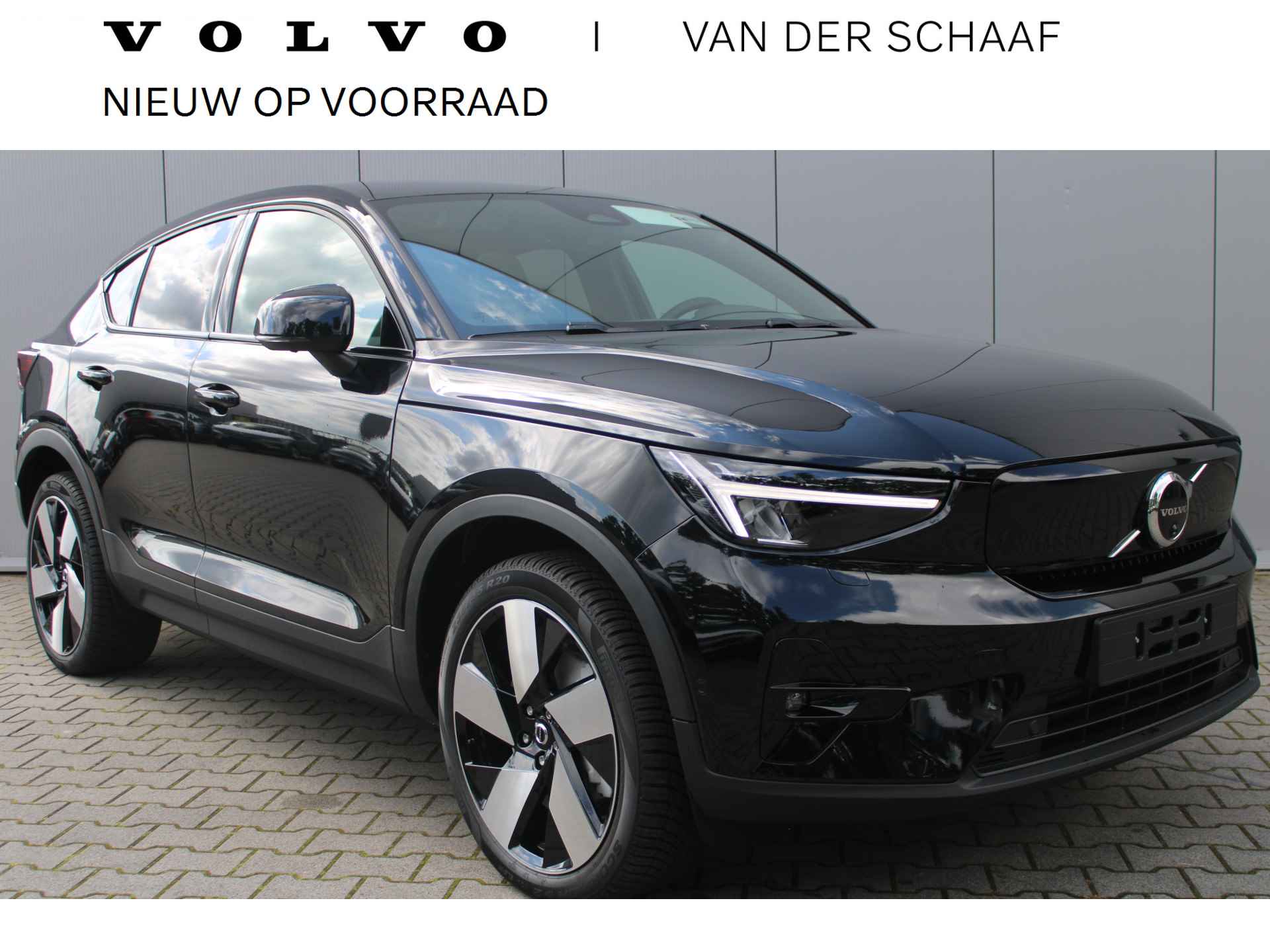 Volvo C40 Extended Range Ultra 82 kWh | 360 graden camera | Trekhaak | Getint glas | Volvo EV subsidie € 2950,- korting