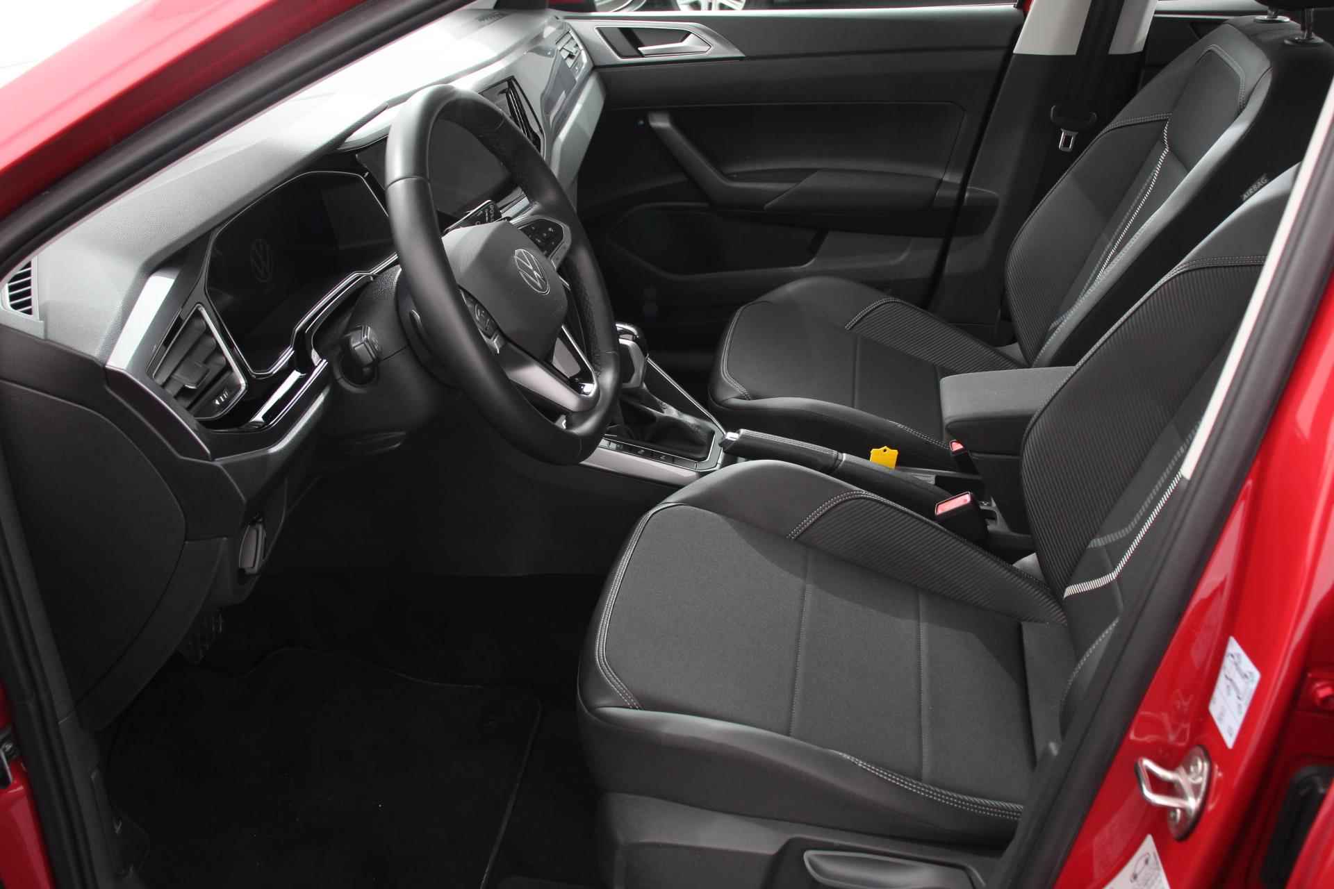 Volkswagen Taigo 1.5 TSI 150pk DSG Style | Navigatie | Apple Carplay/Android Auto | Parkeersensoren | Camera | Park Assist | Blind Spot Assist | Adaptive Cruise Control | Stoelverwarming | Virtual Cockpit | LED-koplampen - 9/30