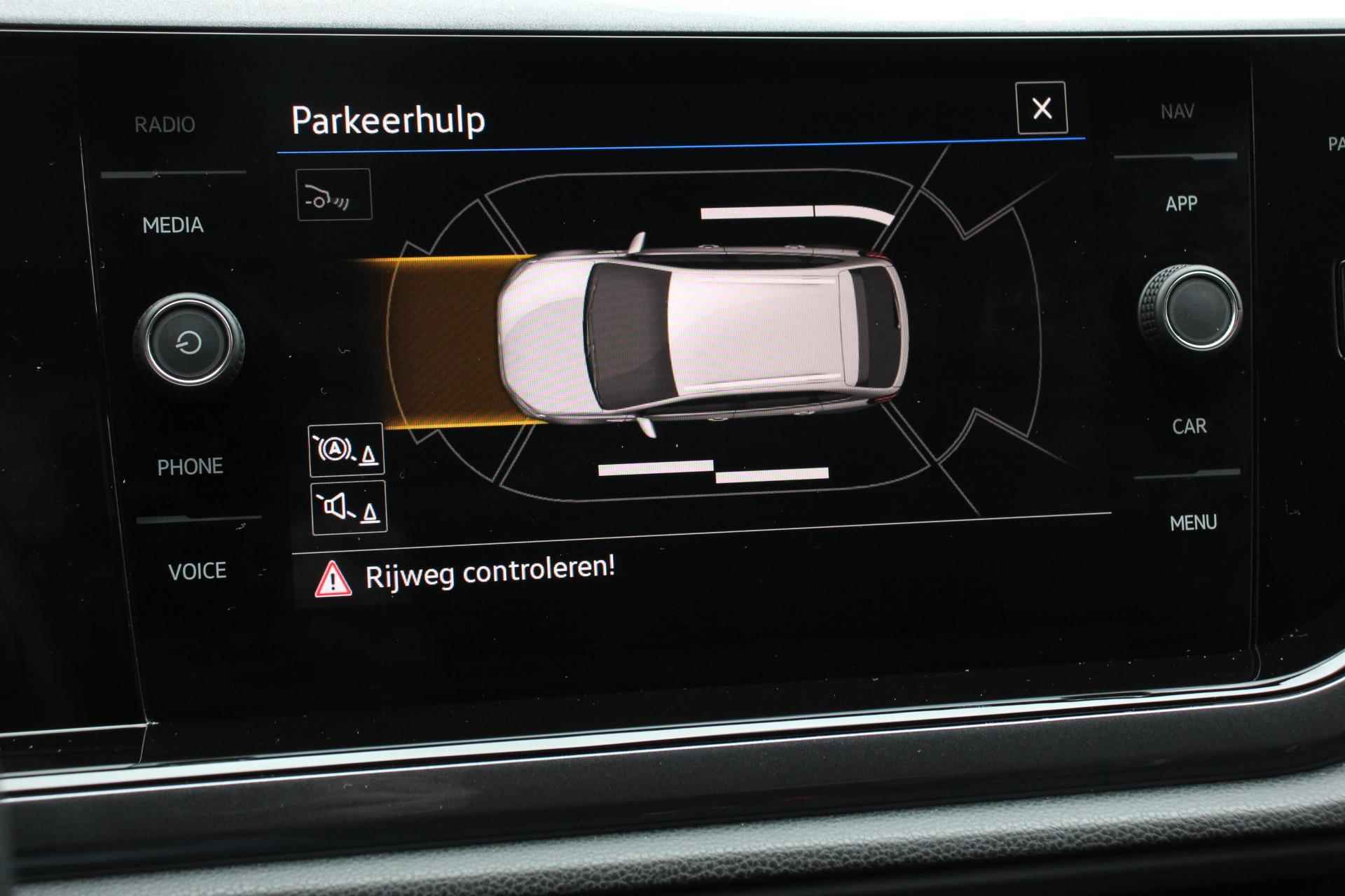 Volkswagen Taigo 1.5 TSI 150pk DSG Style | Navigatie | Apple Carplay/Android Auto | Parkeersensoren | Camera | Park Assist | Blind Spot Assist | Adaptive Cruise Control | Stoelverwarming | Virtual Cockpit | LED-koplampen - 19/30