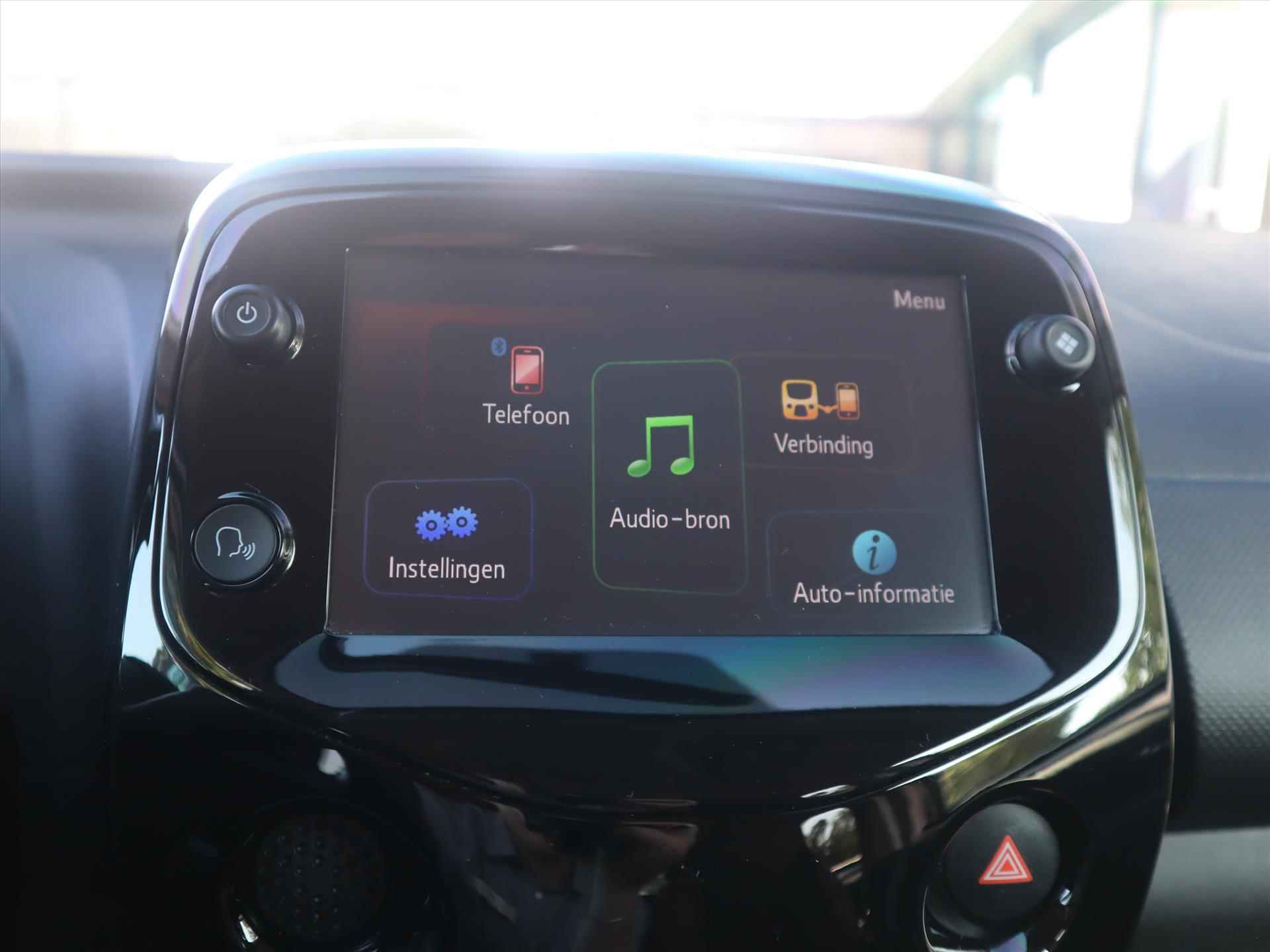 Citroen C1 VTi 72PK S&S 5drs. Shine, Rijklaarprijs | Carplay | Camera | Climate Control | Lichtmetalen wielen - 29/60