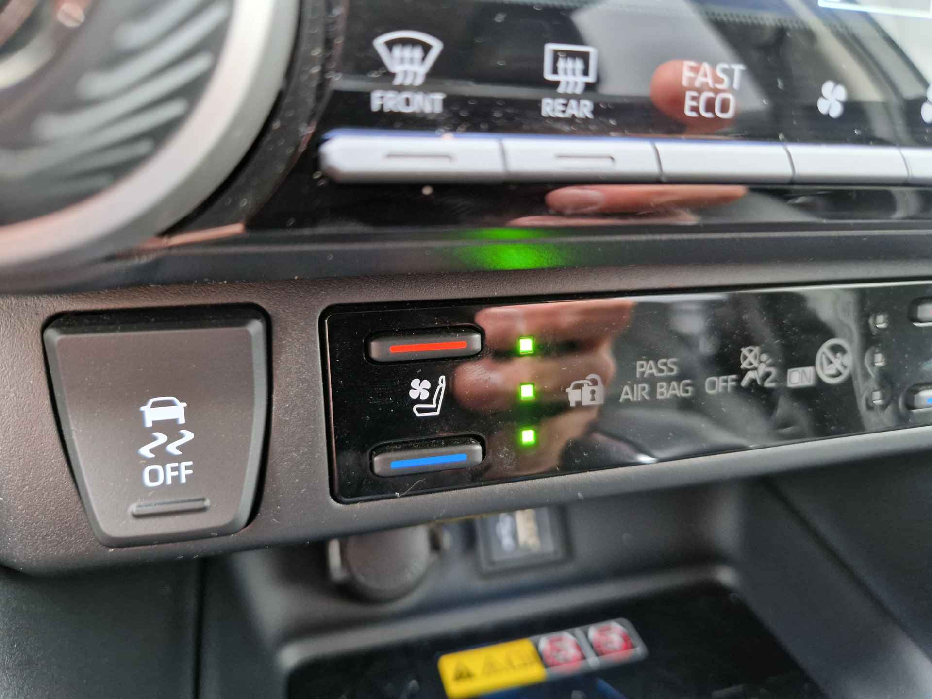 Toyota RAV4 2.5 Hybrid AWD Executive Premium Panoramadak Trekhaak JBL, Stoel verwarmd + koeling, Dodehoekdetectie, Elek.stoelen + Geheugen , All-in Rijklaarprijs - 14/21